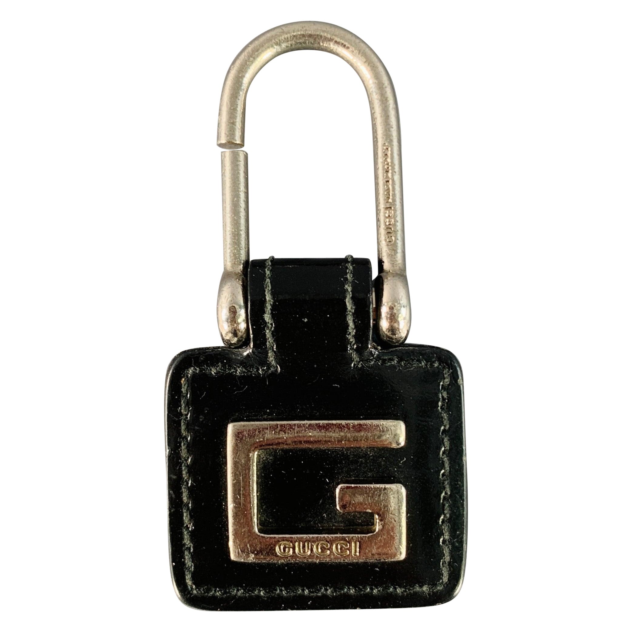 GUCCI Black Silver Leather Monogram Key Holder im Angebot