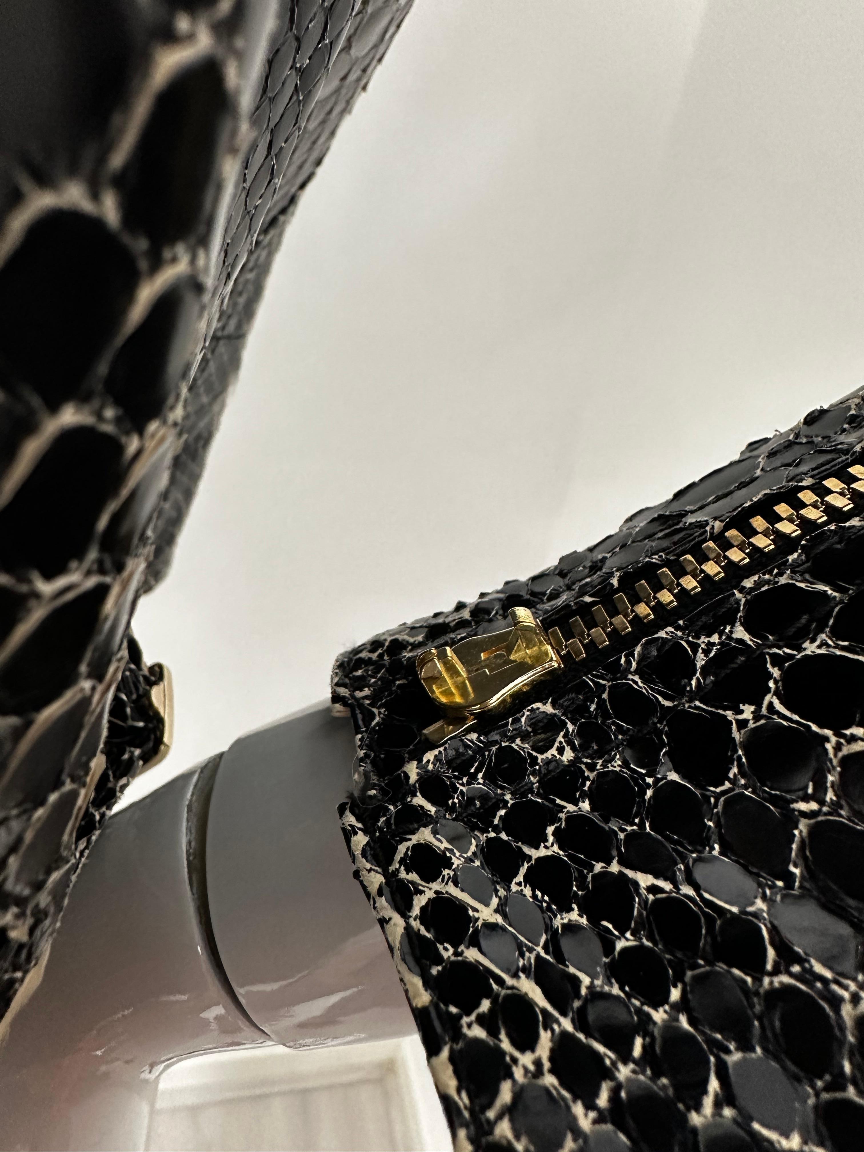 Schwarze Gucci-Lederjacke aus Schlangenhaut  im Angebot 7