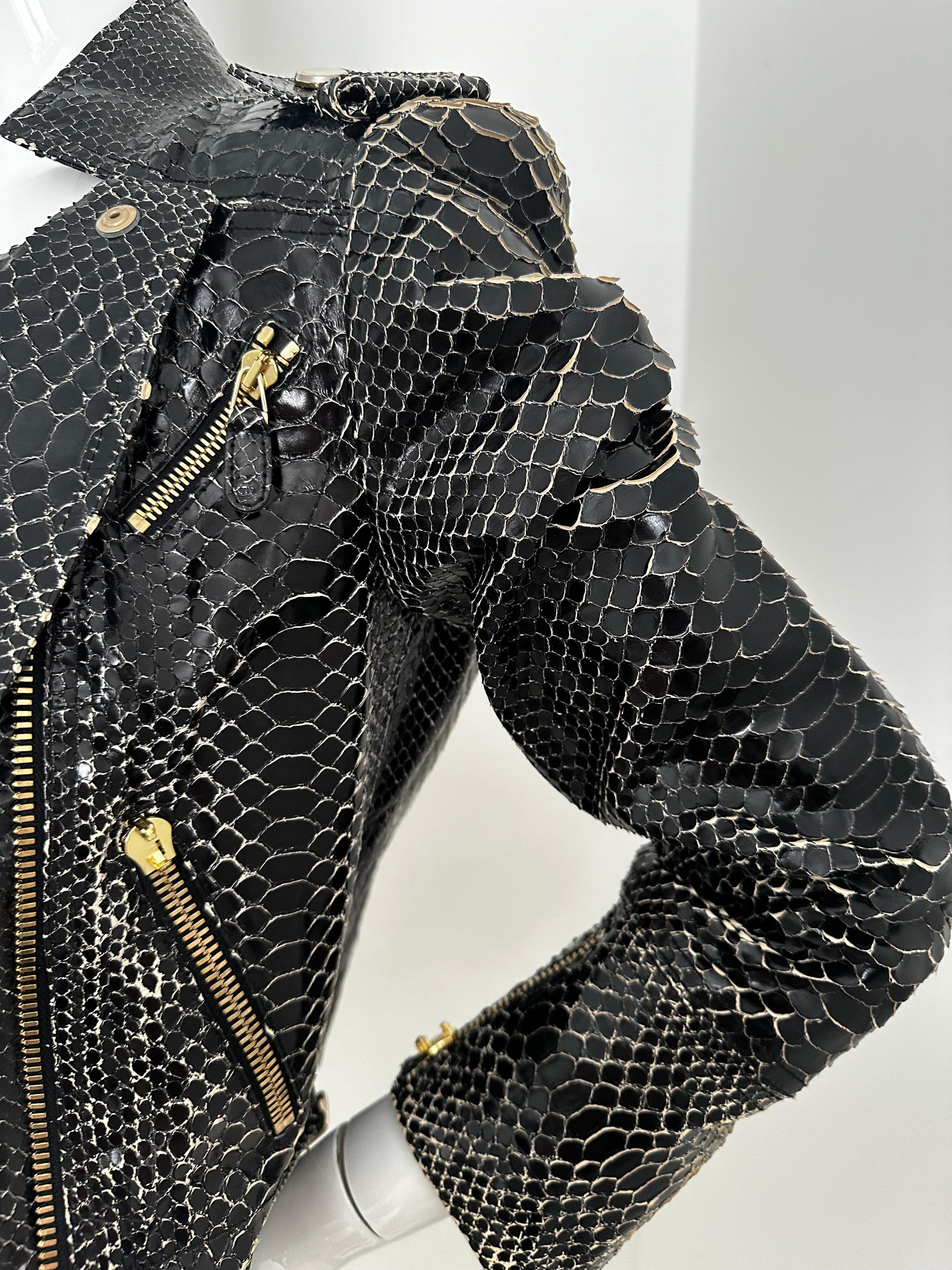 Gucci black snakeskin leather jacket  For Sale 8