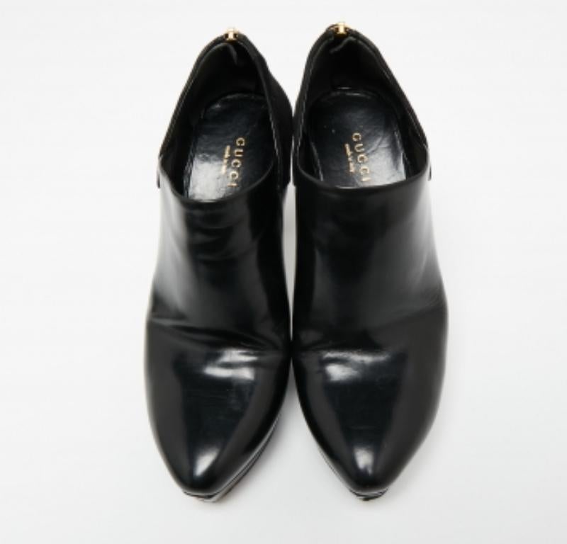 De las mujeres Gucci  Botines de ante negro y charol talla 37.5 en venta
