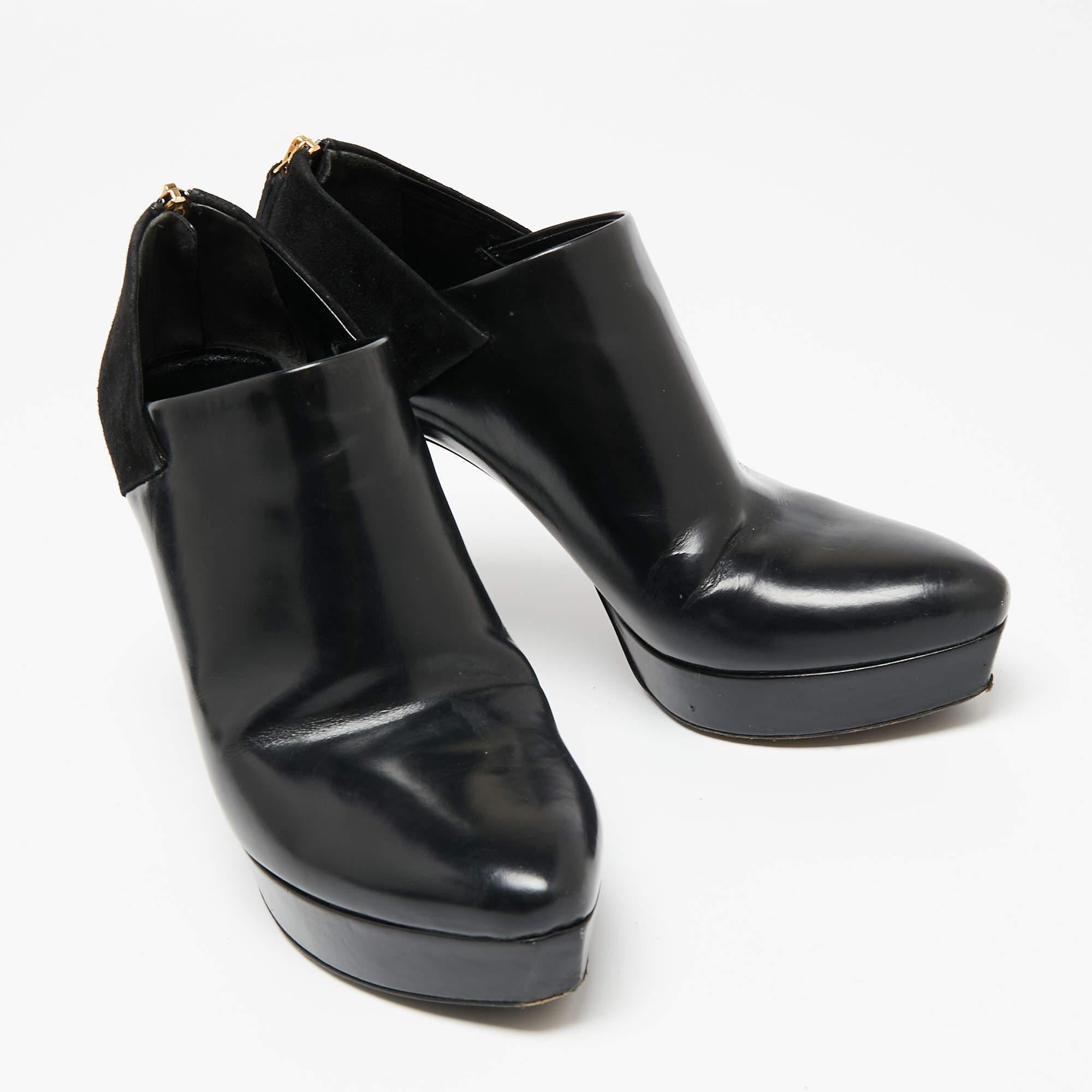 Gucci Black Suede And Patent Leather Booties Size 37.5 For Sale 1