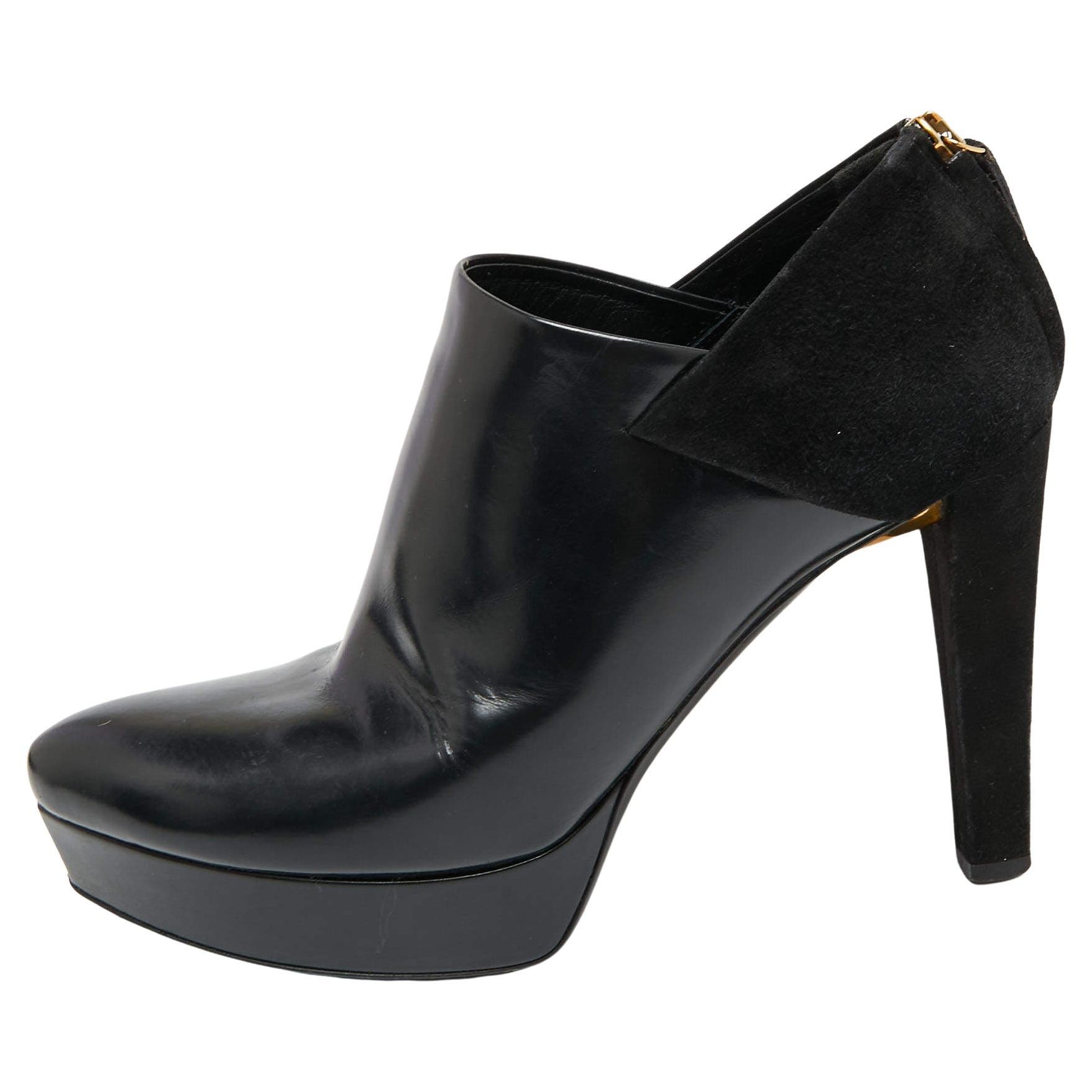 Gucci Black Suede And Patent Leather Booties Size 37.5 For Sale