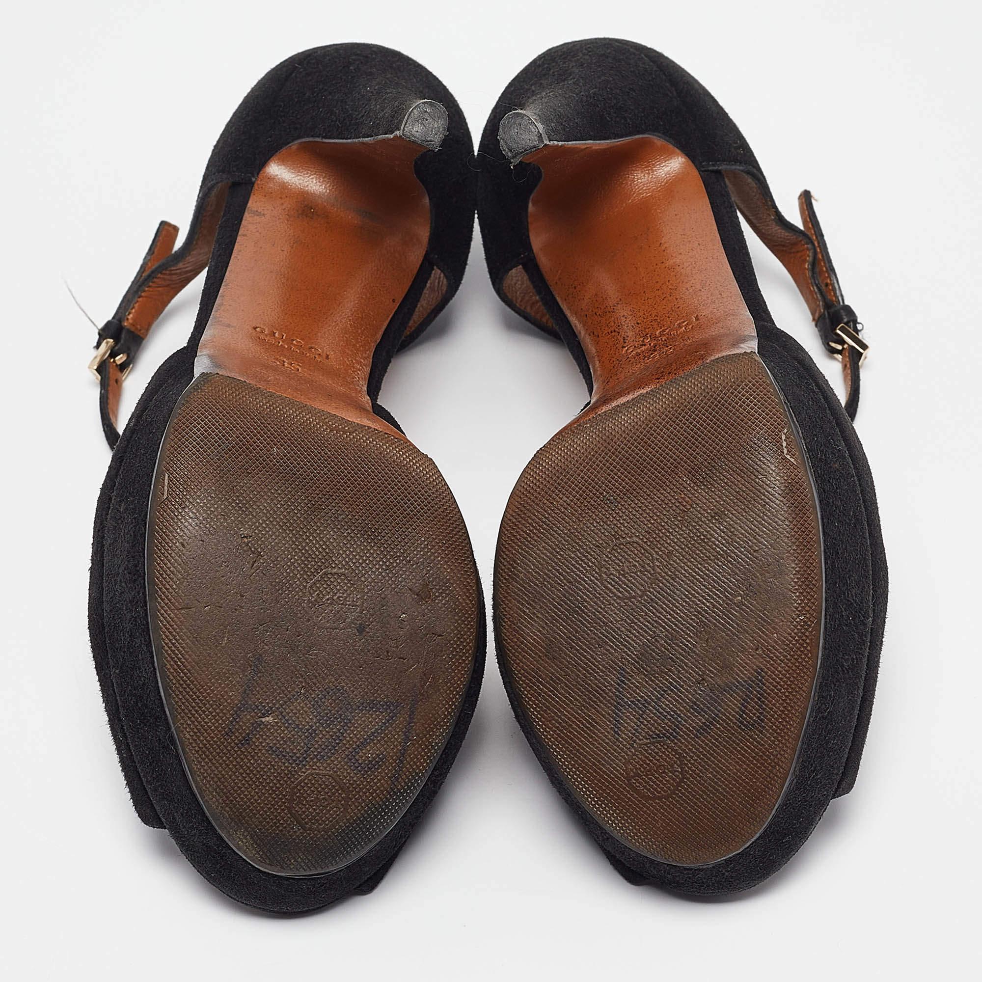Sandales en daim noir de Gucci Taille 35 en vente 1