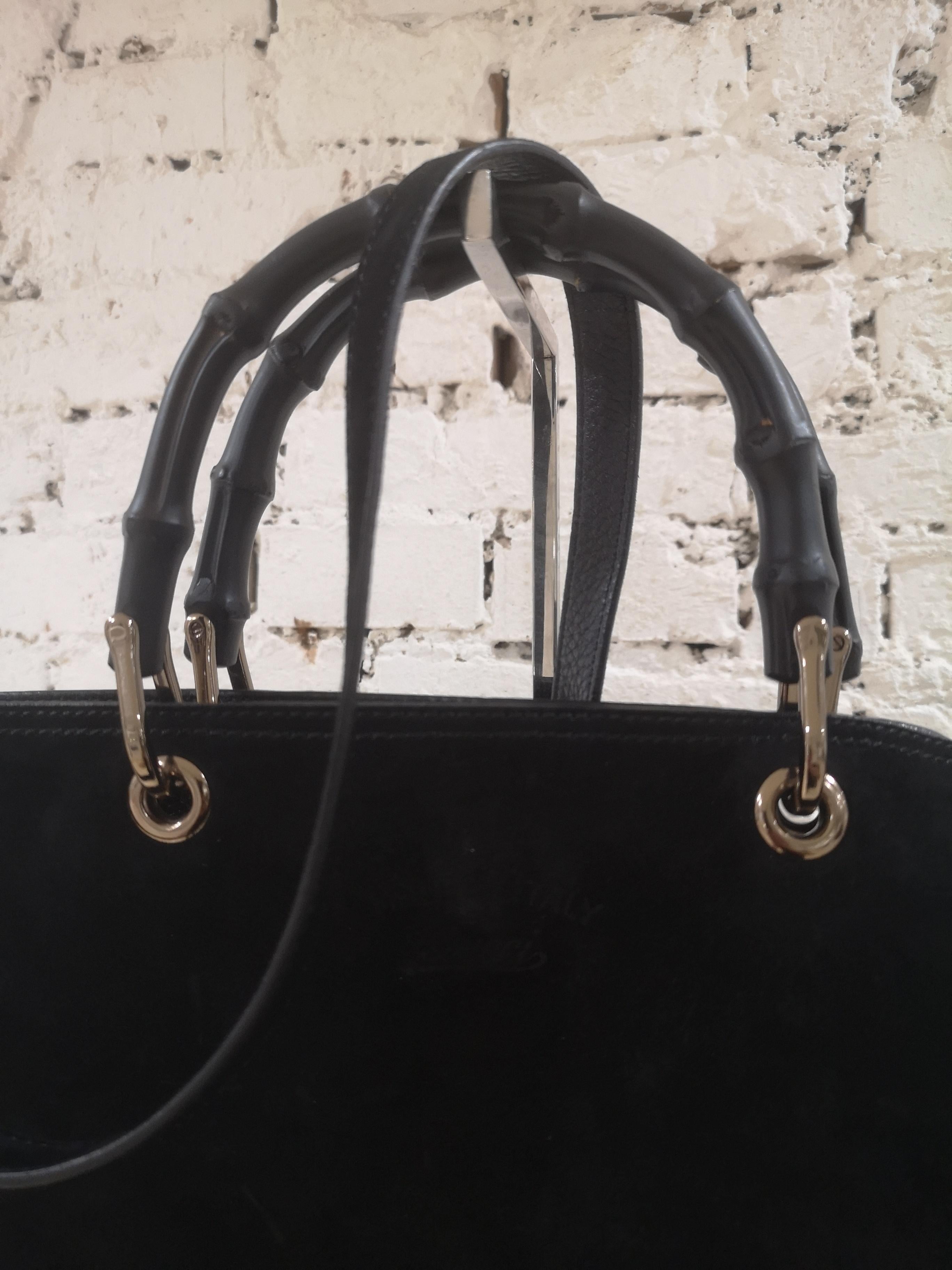 Gucci black suede bamboo handle fringes bag In Excellent Condition In Capri, IT