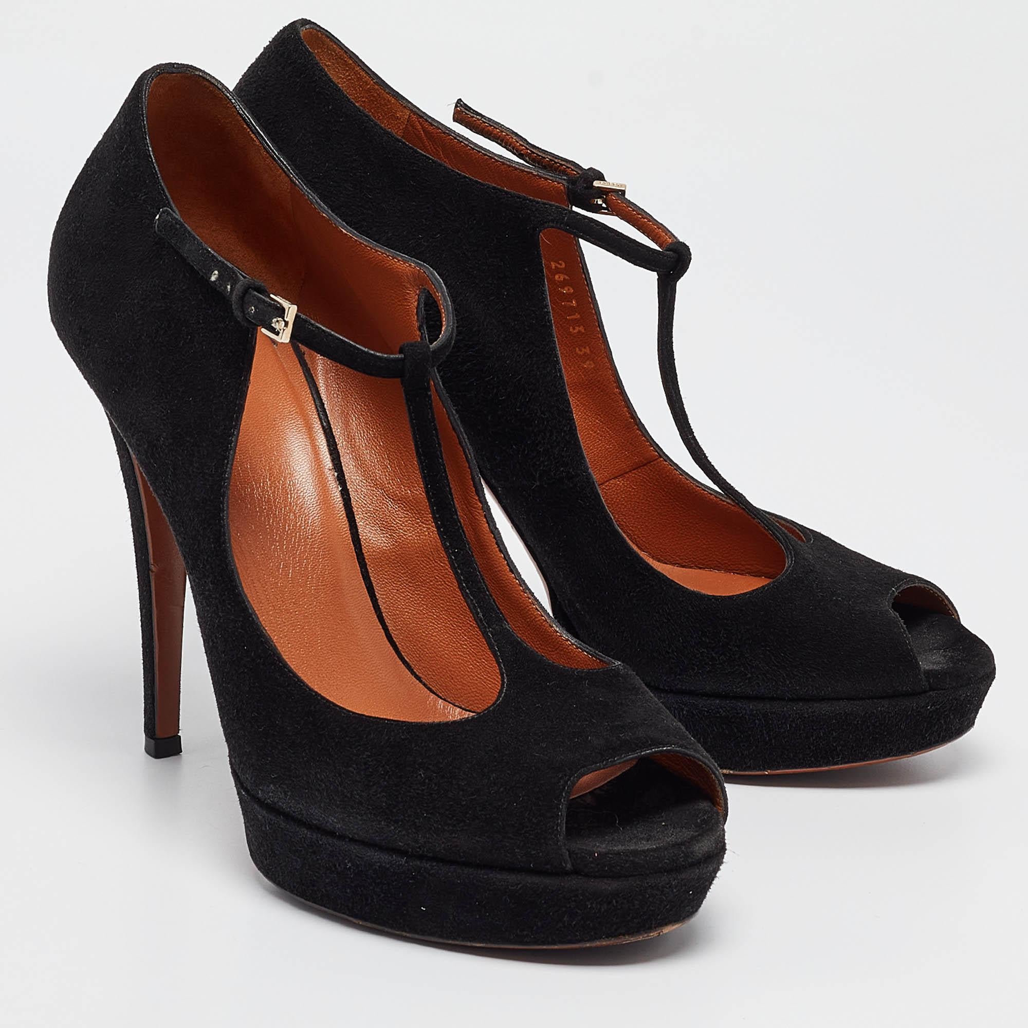 Women's Gucci Black Suede Betty Ankle Strap Pumps Size 39 For Sale