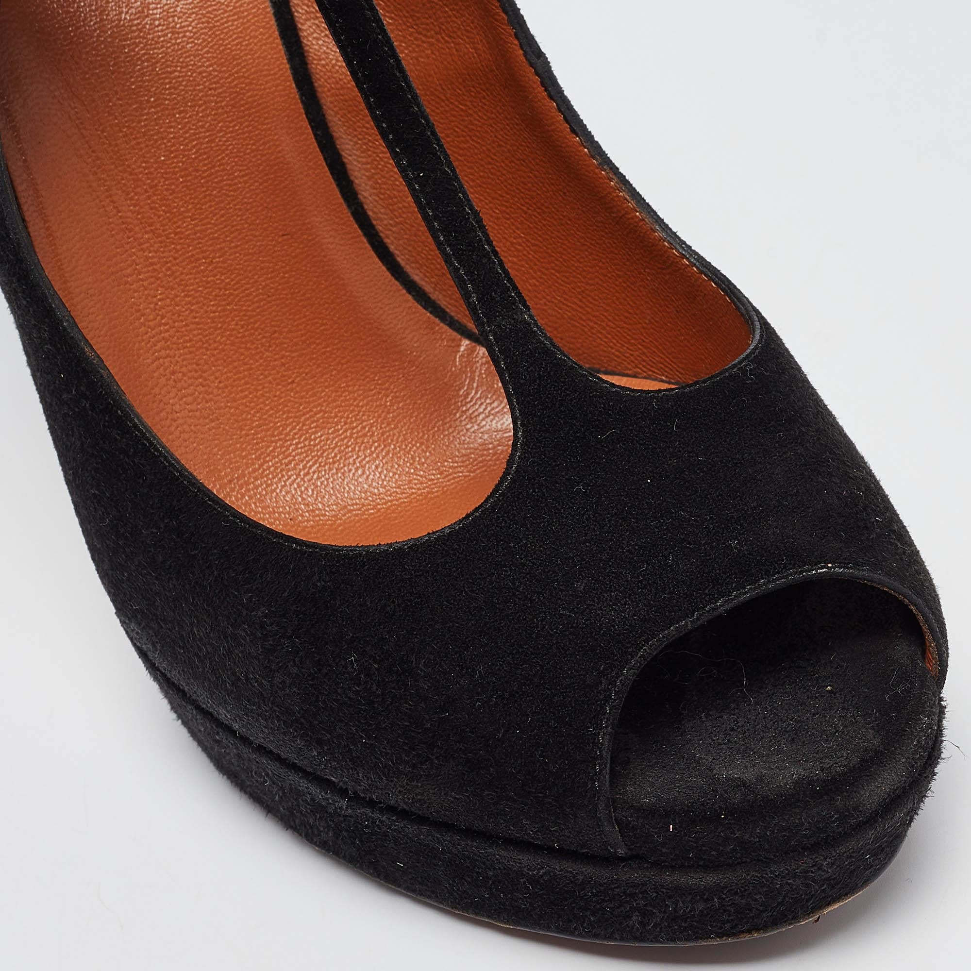 Gucci Black Suede Betty Ankle Strap Pumps Size 39 For Sale 4