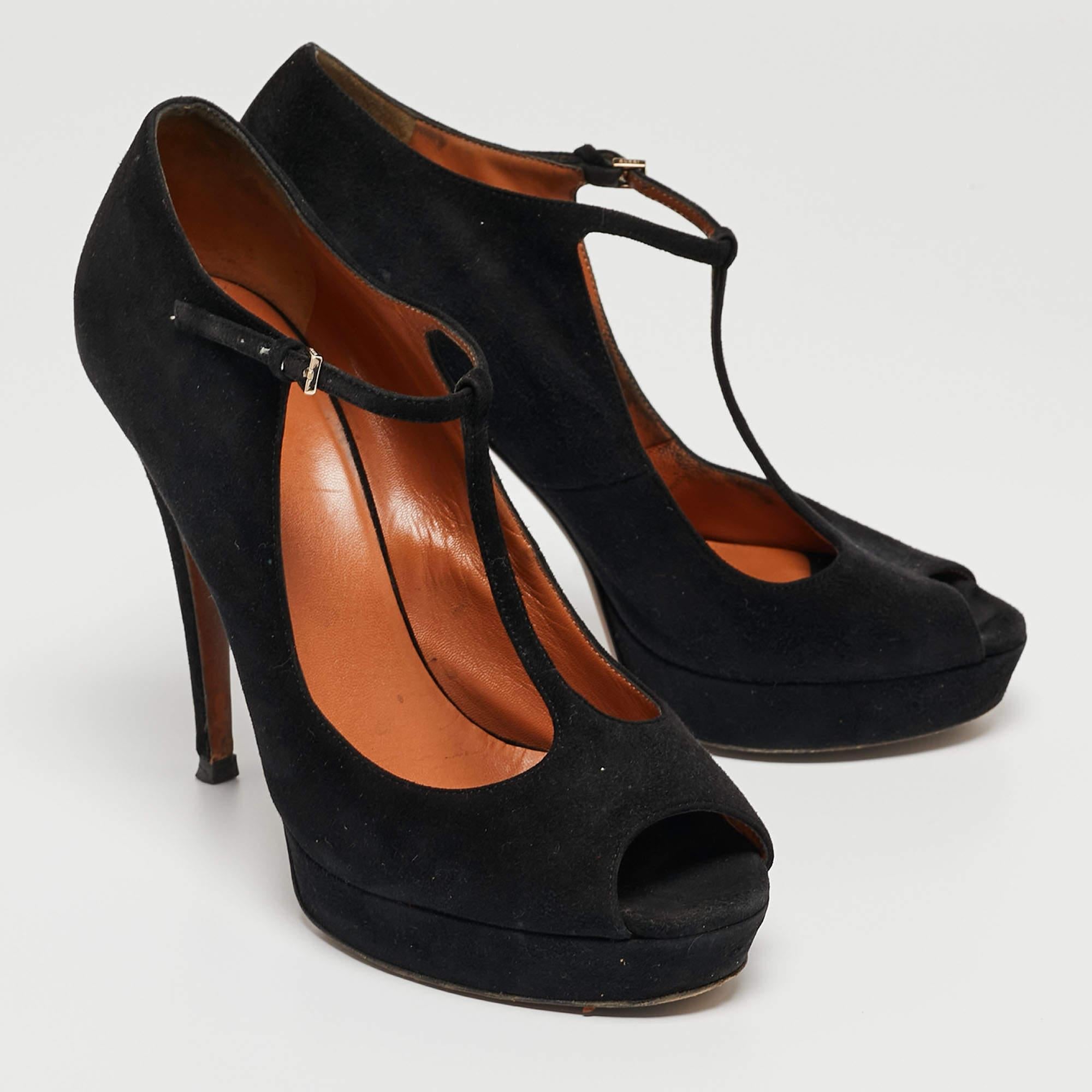 Gucci Schwarze Wildleder Betty T-Riemen-Pumps mit T-Riemen Größe 39,5 Damen im Angebot