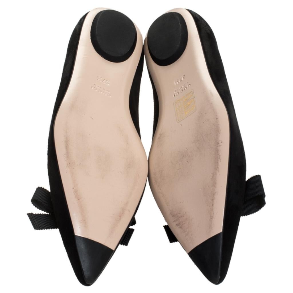 Gucci Black Suede Butterfly Bow Embellished Pointed Toe Ballet Flats Size 37.5 In Good Condition In Dubai, Al Qouz 2