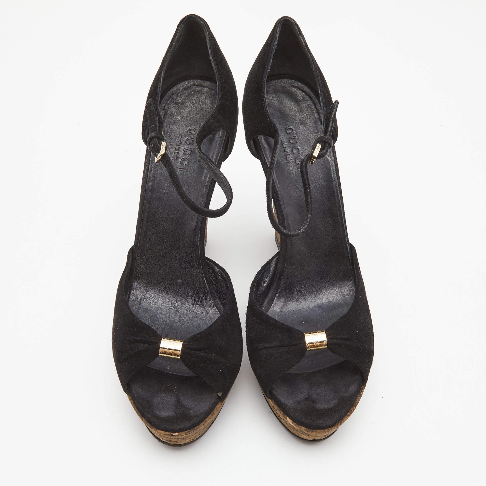 Parfaitement cousues et finies pour garantir un look et un ajustement élégants, ces chaussures de créateur sont un achat que vous aimerez afficher. Ils sont très beaux sur les pieds.

