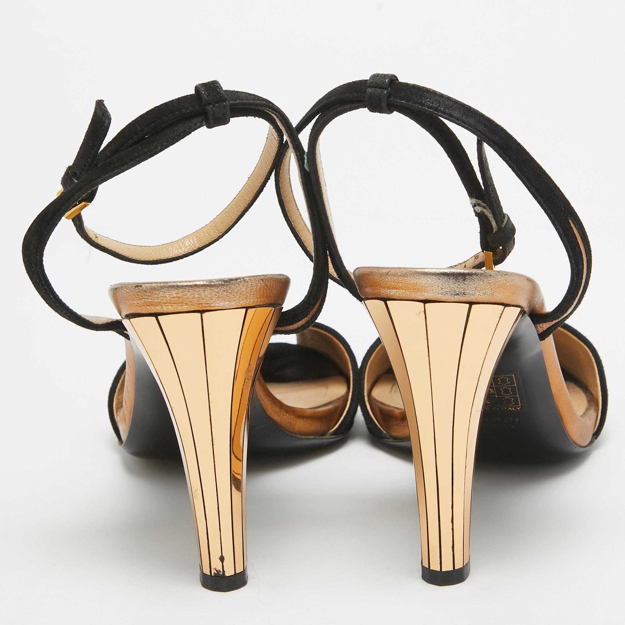 Gucci Sandales Delphine en daim noir Taille 37 Pour femmes en vente