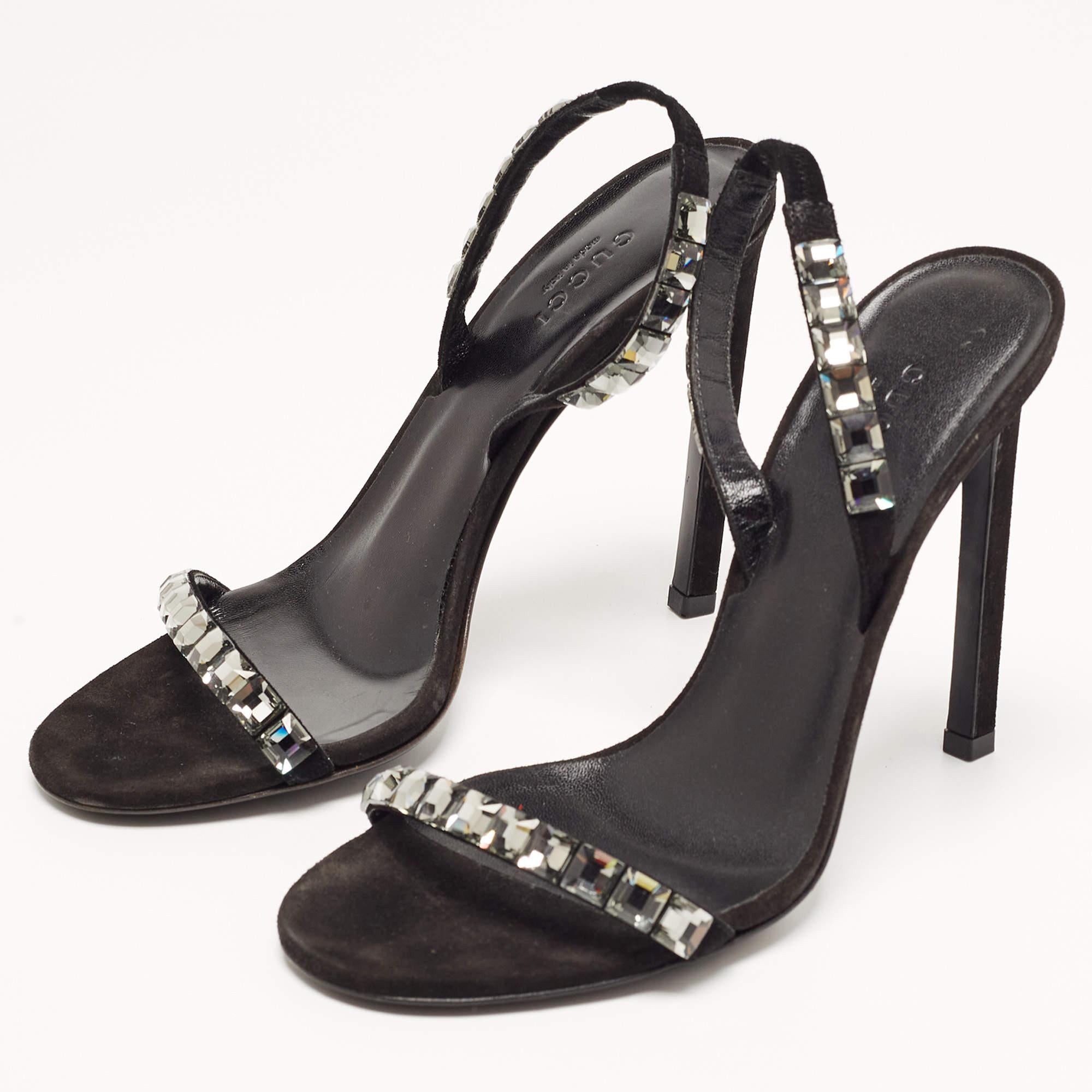 Elevate your ensemble with these Gucci black heels for women. Meticulously crafted, these exquisite heels combine luxury and comfort, creating a statement pair that's both fashionable and fabulous for every occasion.

