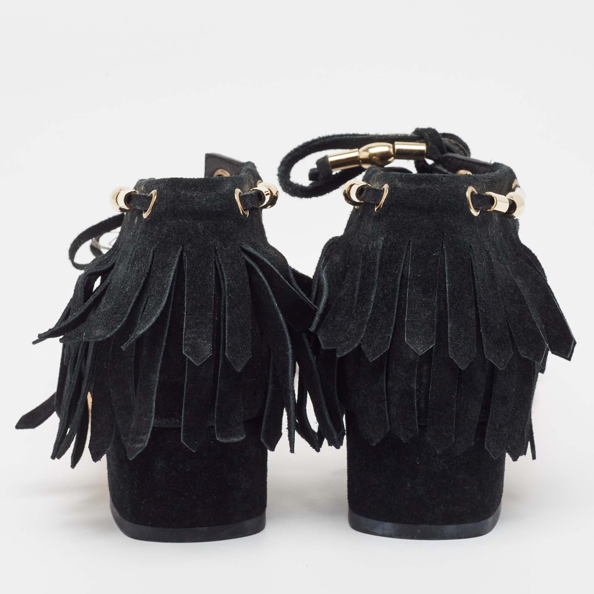 Gucci Sandali con cinturino alla caviglia in pelle scamosciata nera misura 39 in vendita 1