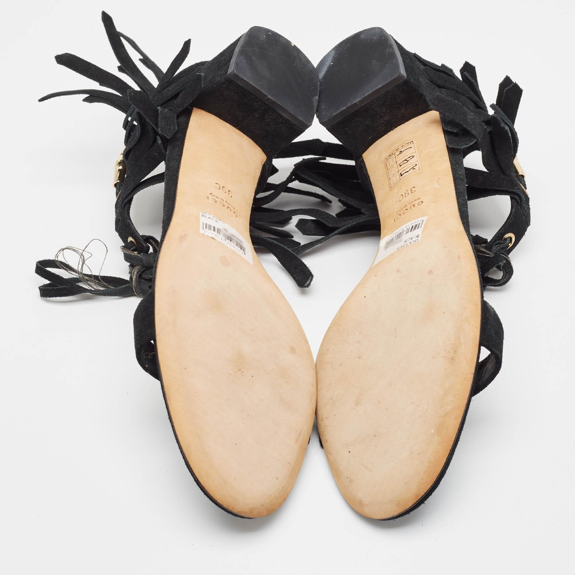 Gucci Sandali con cinturino alla caviglia in pelle scamosciata nera misura 39 in vendita 2