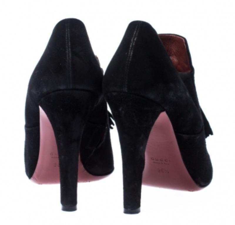 Gucci - Bottines à glands en daim et cuir noir - Taille 36,5 en vente 1