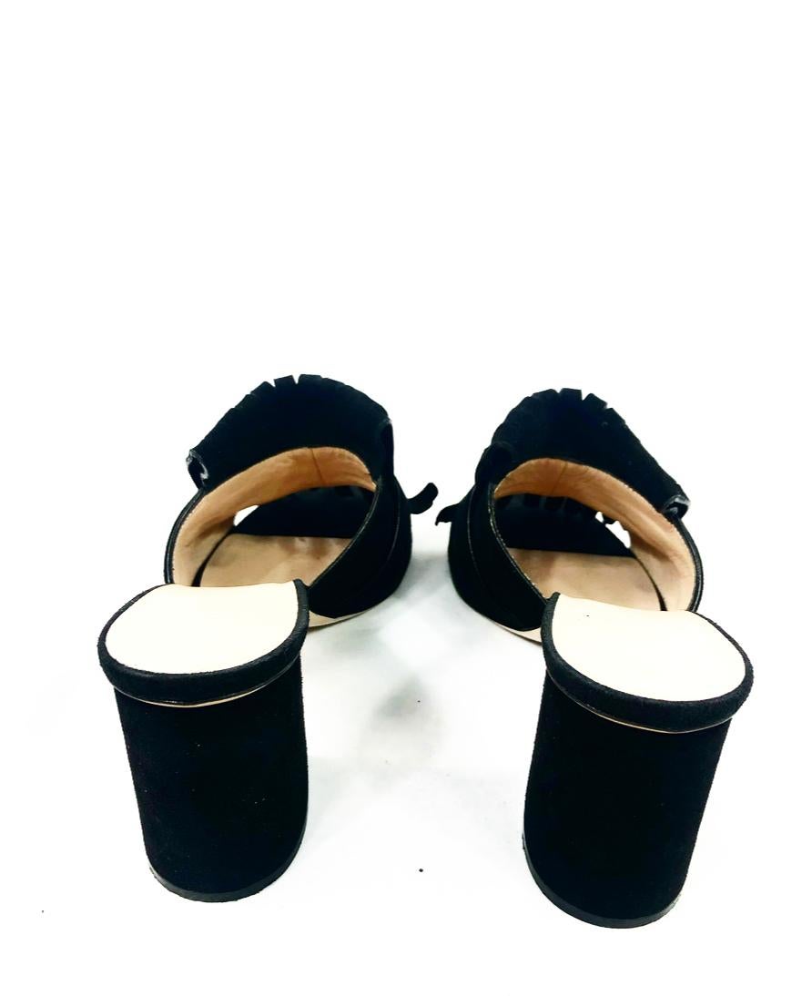 GUCCI Black Suede Mid- Heel Slide Sandals w/ Double G In Excellent Condition In Beverly Hills, CA