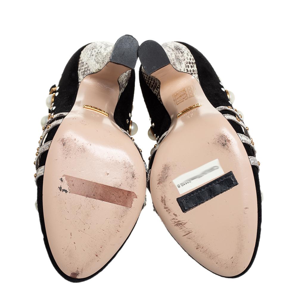Gucci Black Suede Ofelia Embellished Ankle Strap Pumps Size 37 In Good Condition In Dubai, Al Qouz 2