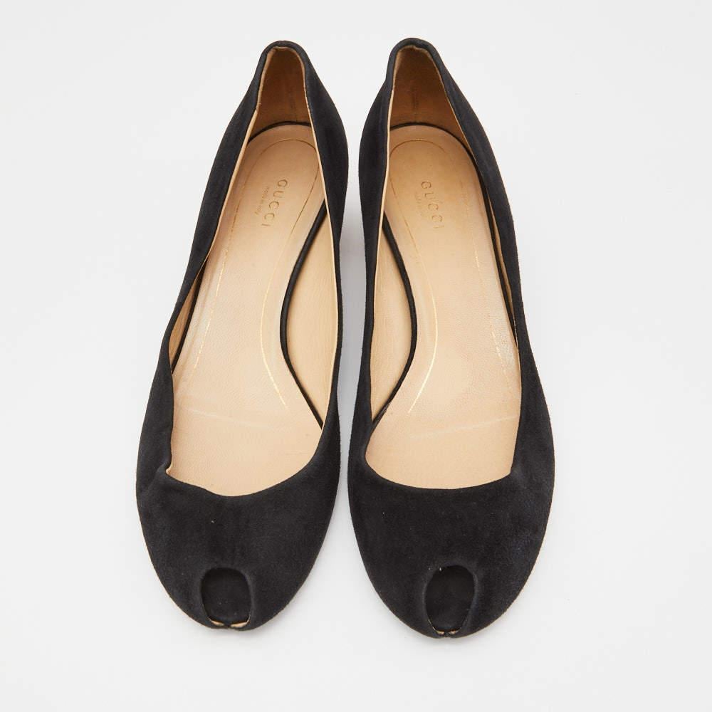 Noir Gucci - Escarpins en daim noir à talons hauts Taille 40 en vente