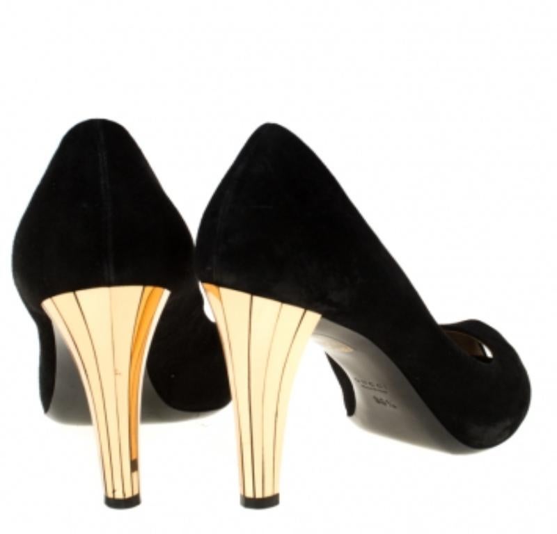 Nero Gucci Pumps Peep Toe in pelle scamosciata nera misura 38,5 in vendita