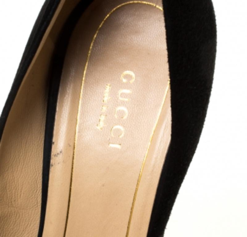 Donna Gucci Pumps Peep Toe in pelle scamosciata nera misura 38,5 in vendita