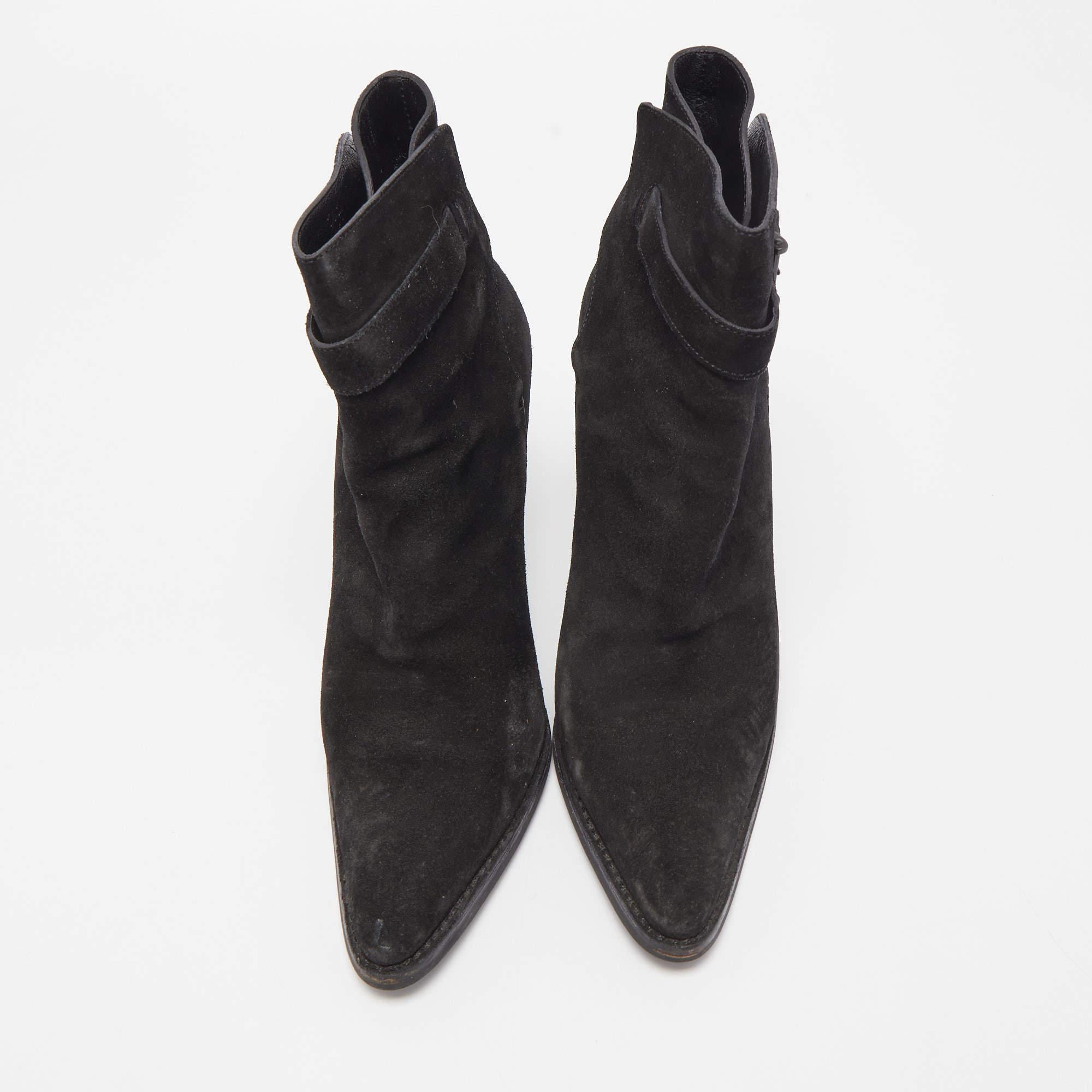 Gucci Black Suede Pointed Toe Ankle Boots Size 39 For Sale 2