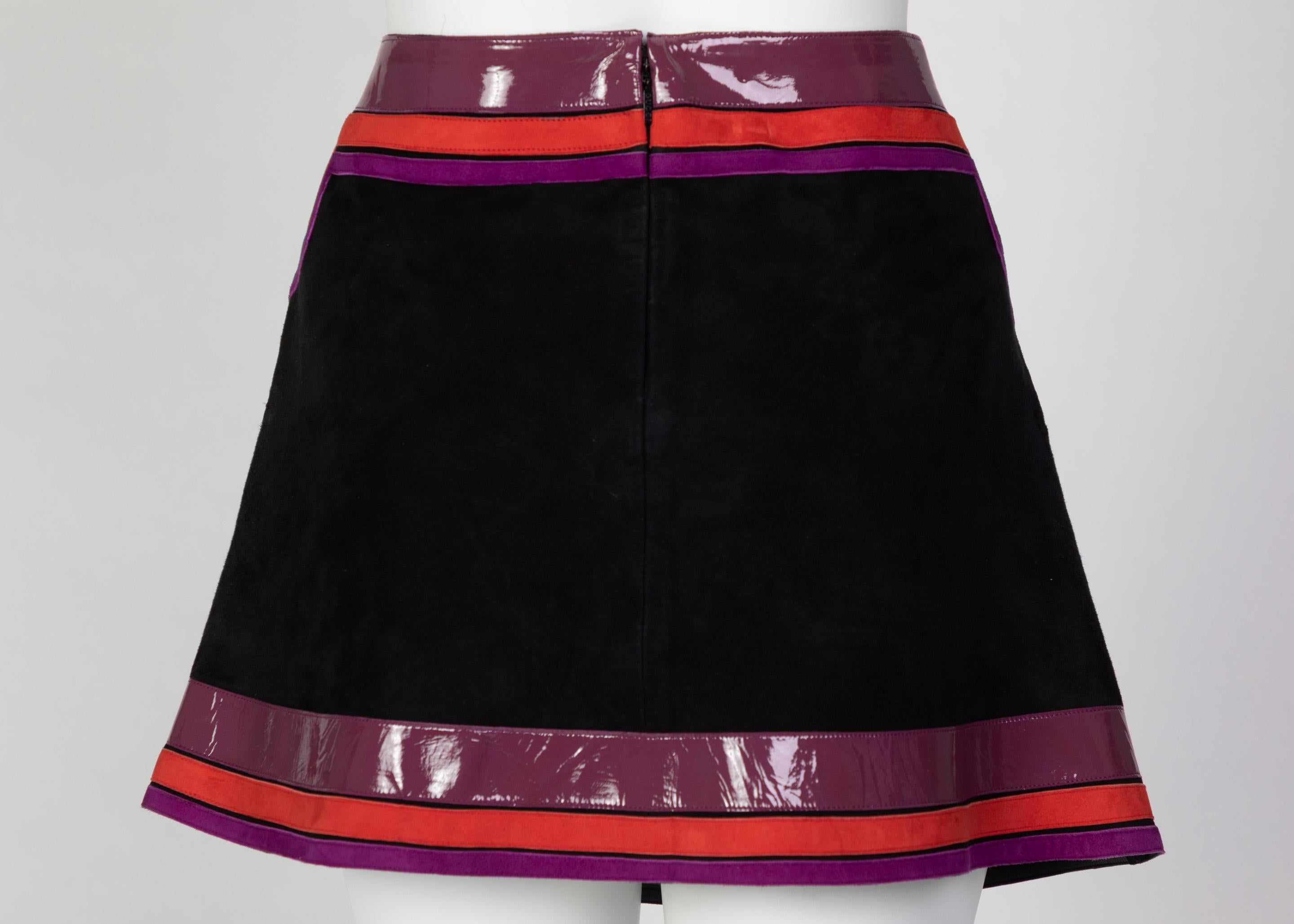Gucci Black Suede Purple Pink Patent Leather Mod Mini Skirt Runway, 2007 In Excellent Condition For Sale In Boca Raton, FL