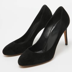 Gucci Black Suede Round Toe Pumps Size 38.5