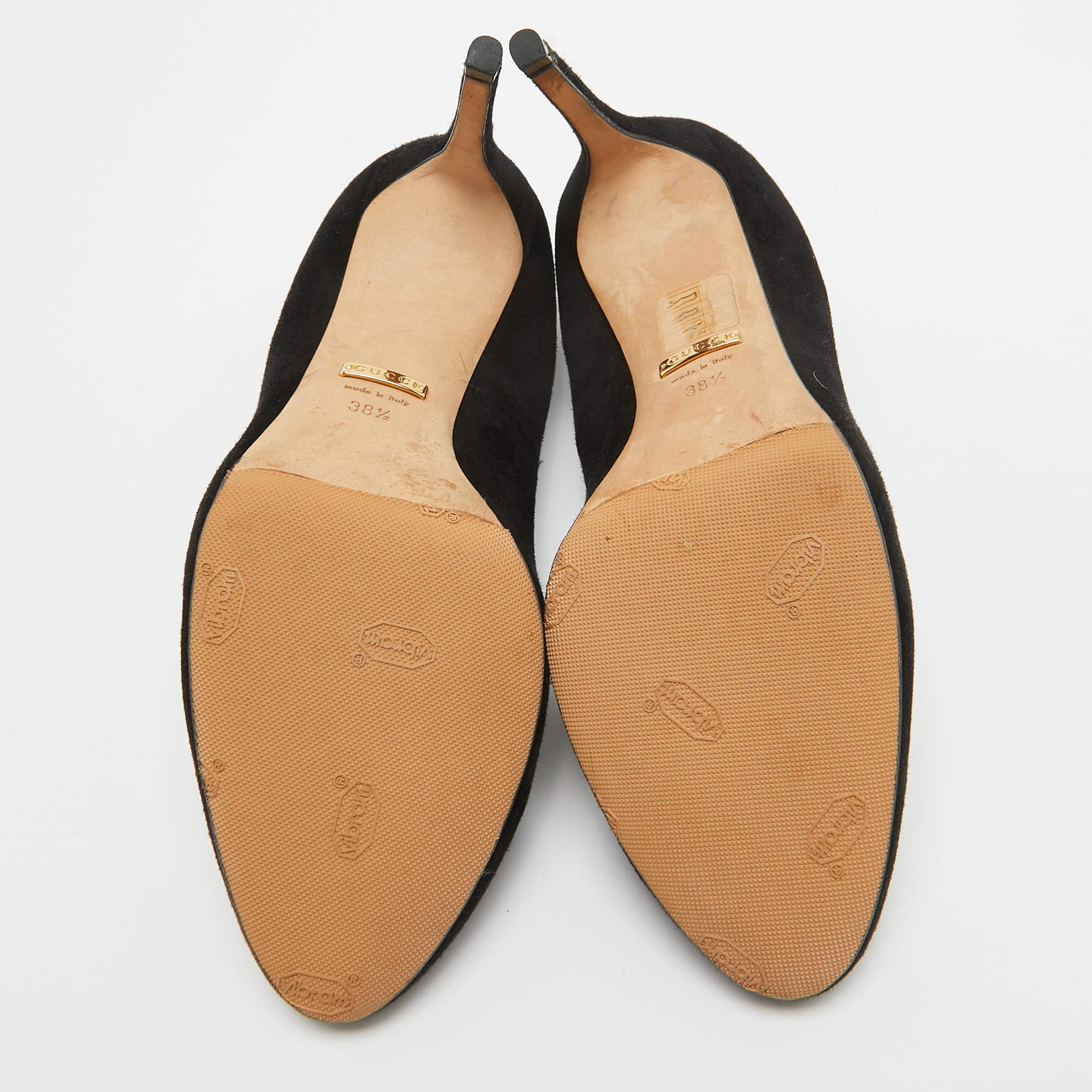 Gucci - Escarpins à bouts ronds en daim noir - Taille 38,5 en vente 1