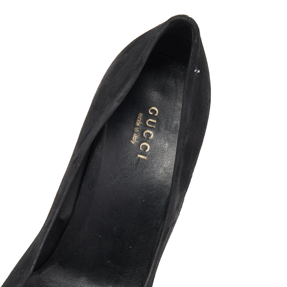 Gucci Black Suede Square Toe Metal Trim Pumps Size 36 For Sale 2