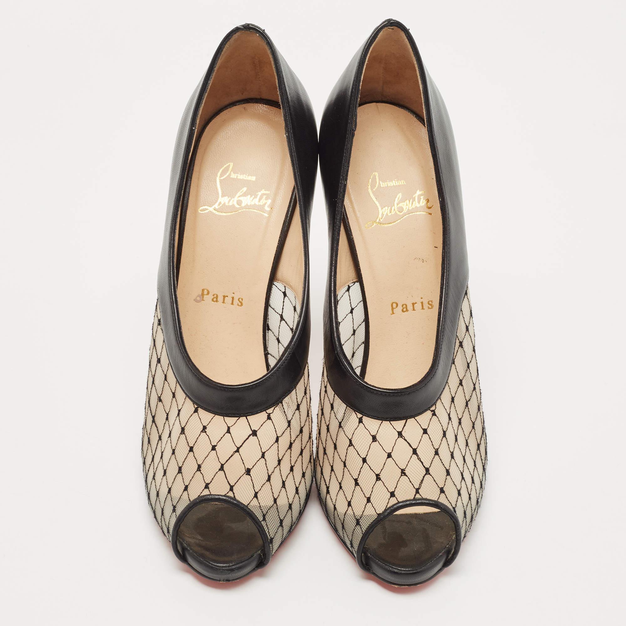 Nero Gucci Pumps punta quadrata in camoscio nero misura 38,5 in vendita