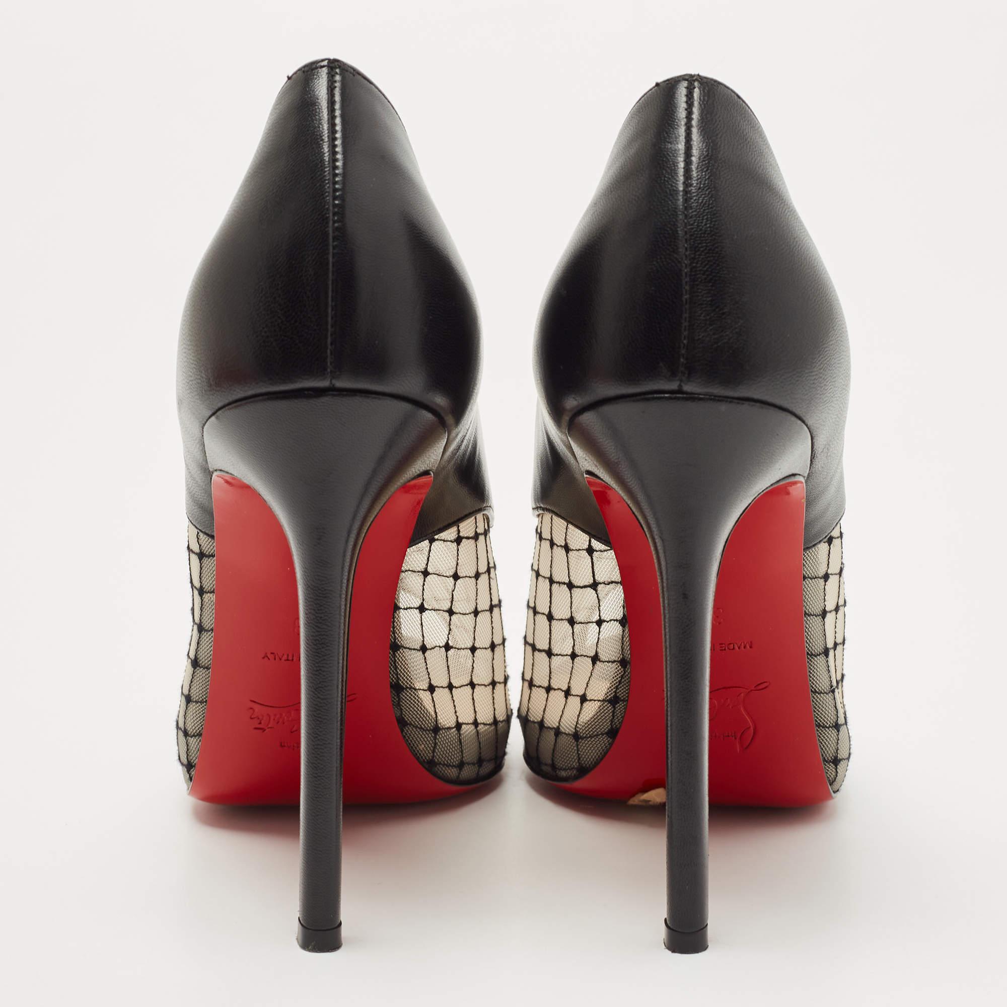 Gucci Pumps punta quadrata in camoscio nero misura 38,5 In condizioni buone in vendita a Dubai, Al Qouz 2