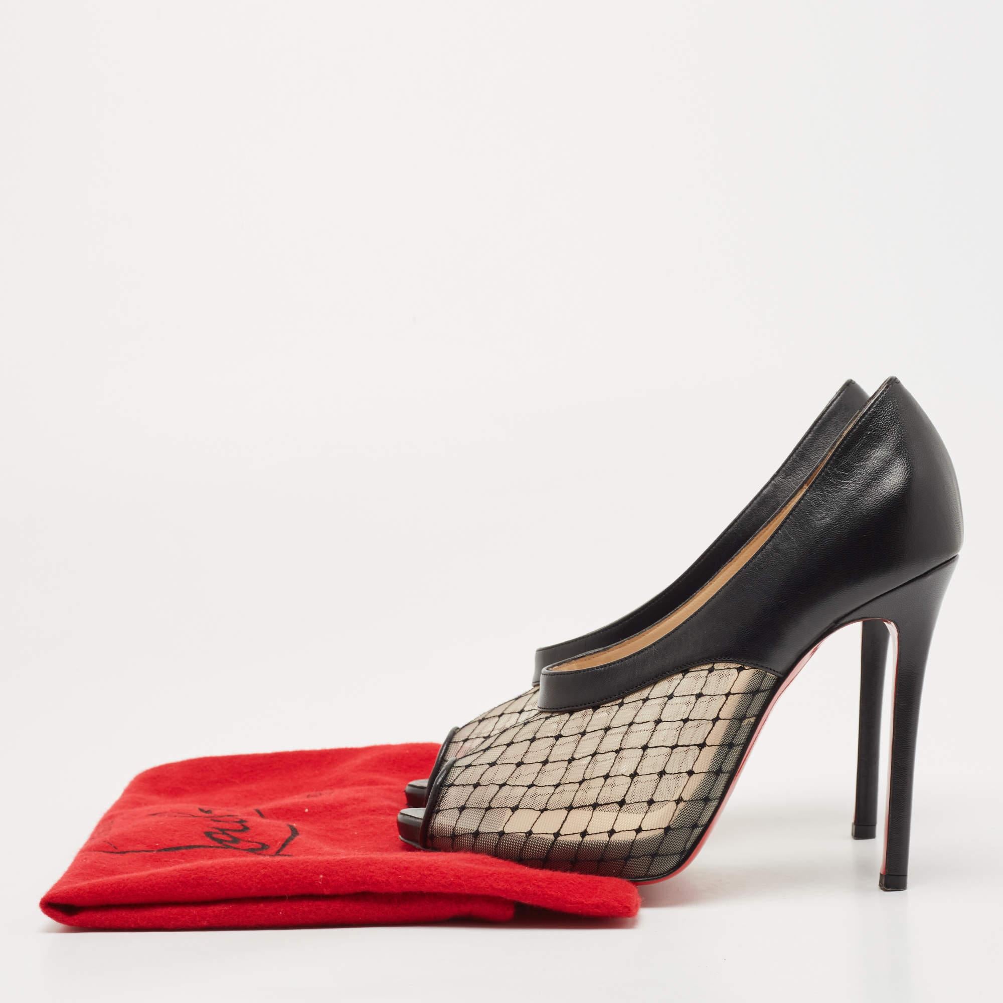 Gucci Pumps punta quadrata in camoscio nero misura 38,5 in vendita 4