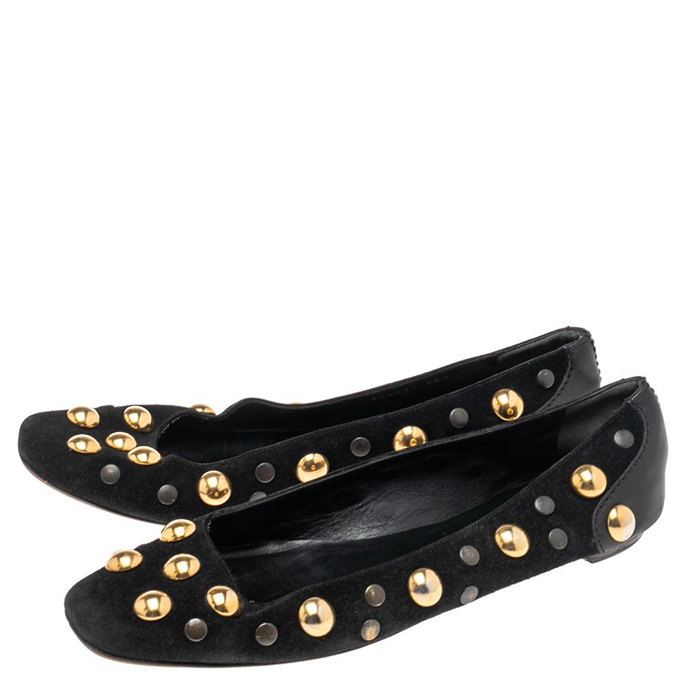 Gucci Black Suede Studded Ballet Flats Size 40.5 In Good Condition In Dubai, Al Qouz 2
