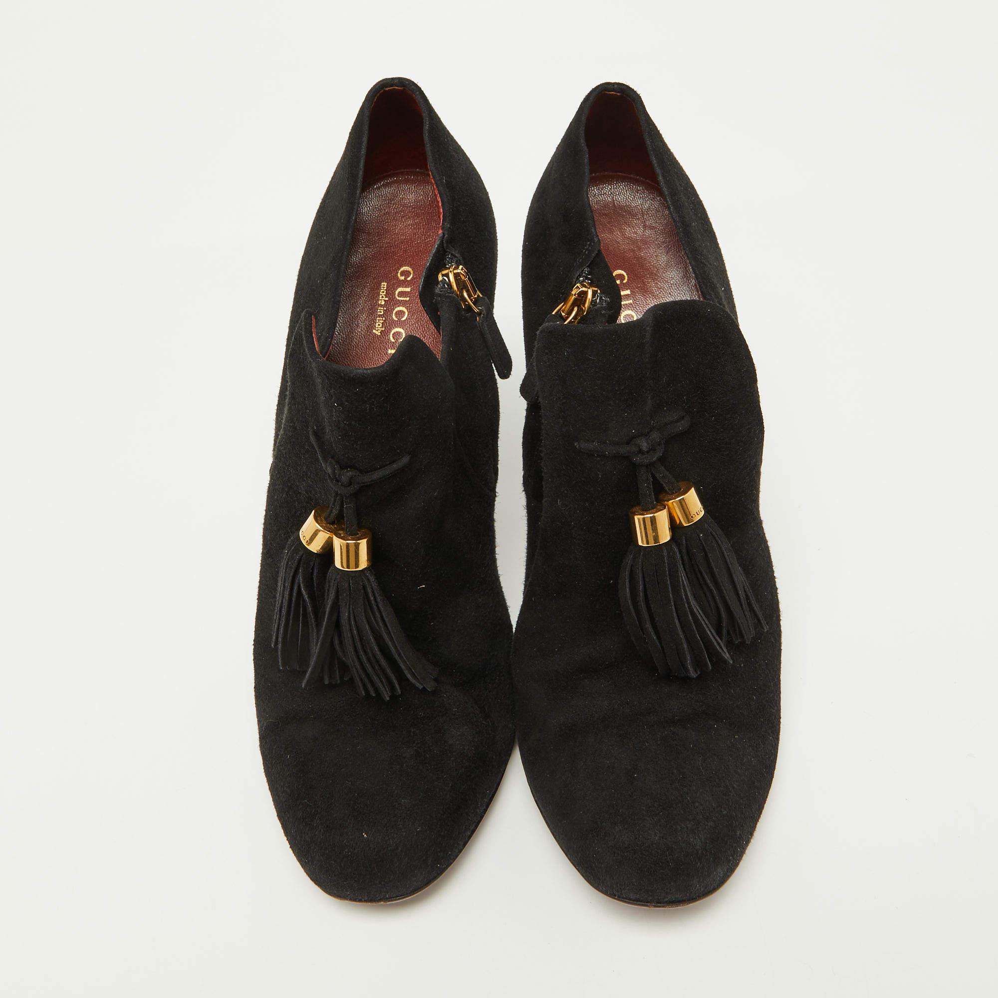 Noir Gucci bottines zippées en daim noir Taille 38.5 en vente