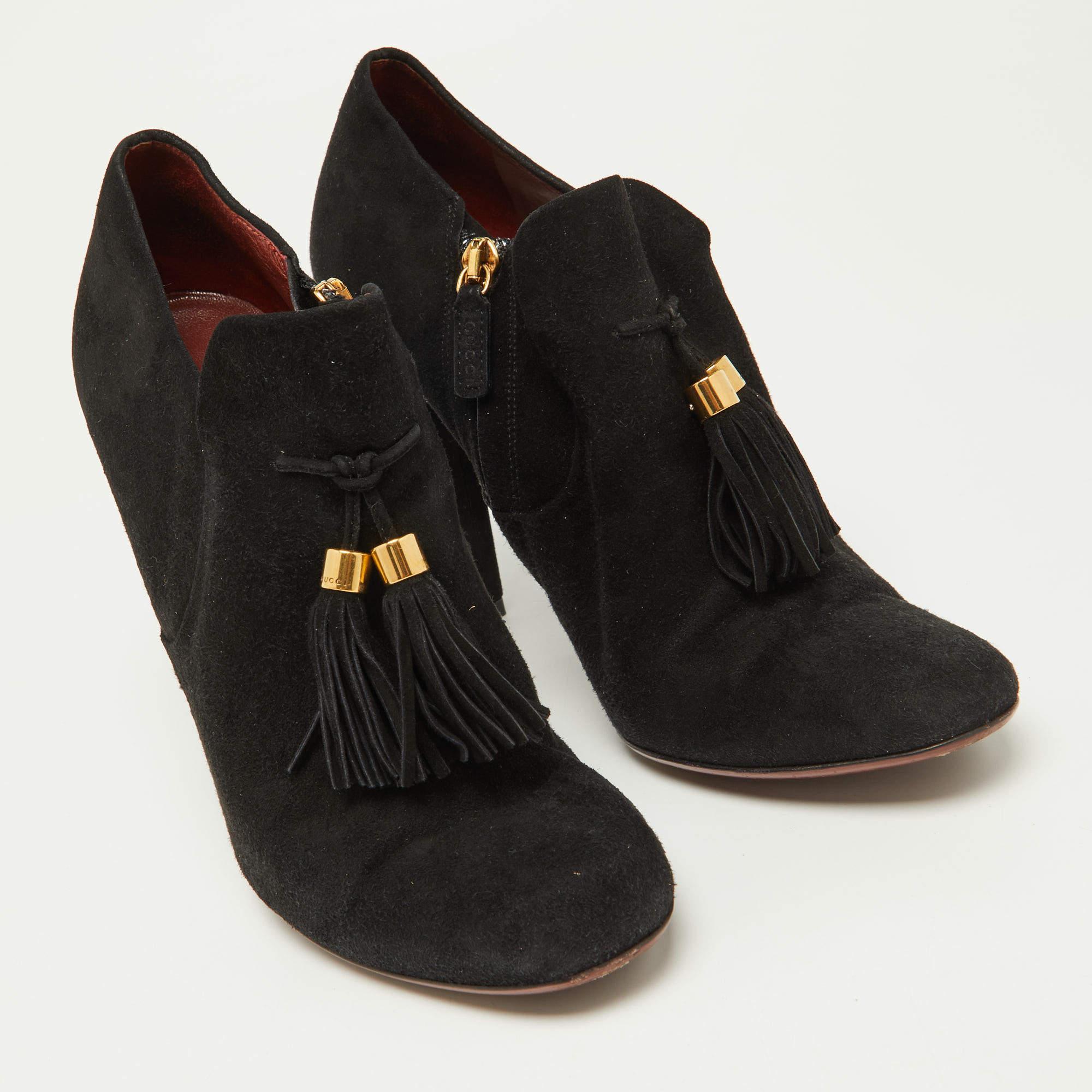 Gucci bottines zippées en daim noir Taille 38.5 Bon état - En vente à Dubai, Al Qouz 2