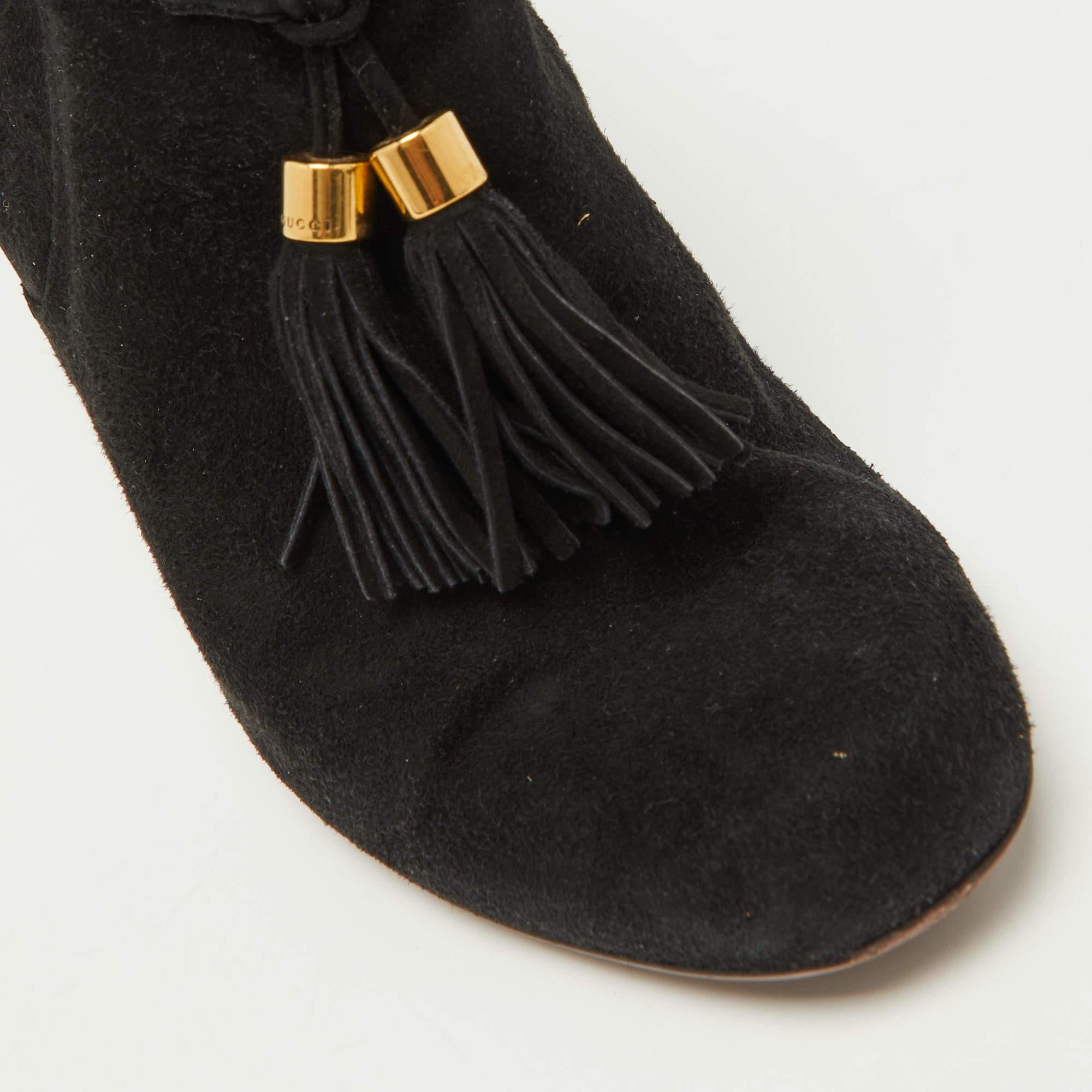 Gucci bottines zippées en daim noir Taille 38.5 en vente 2