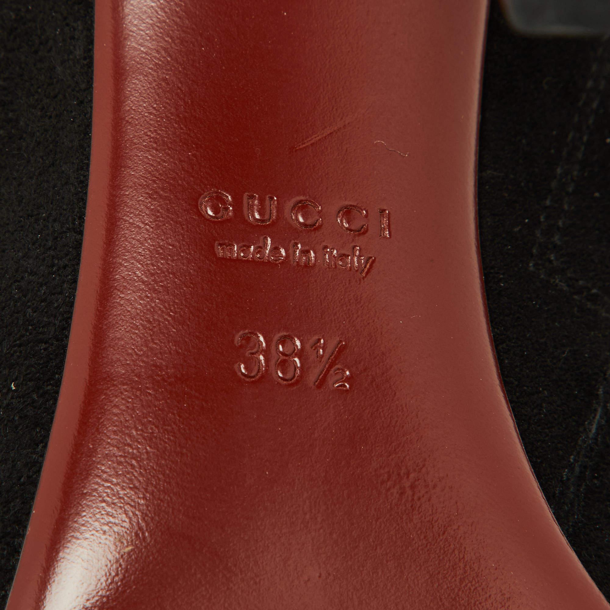Gucci bottines zippées en daim noir Taille 38.5 en vente 3