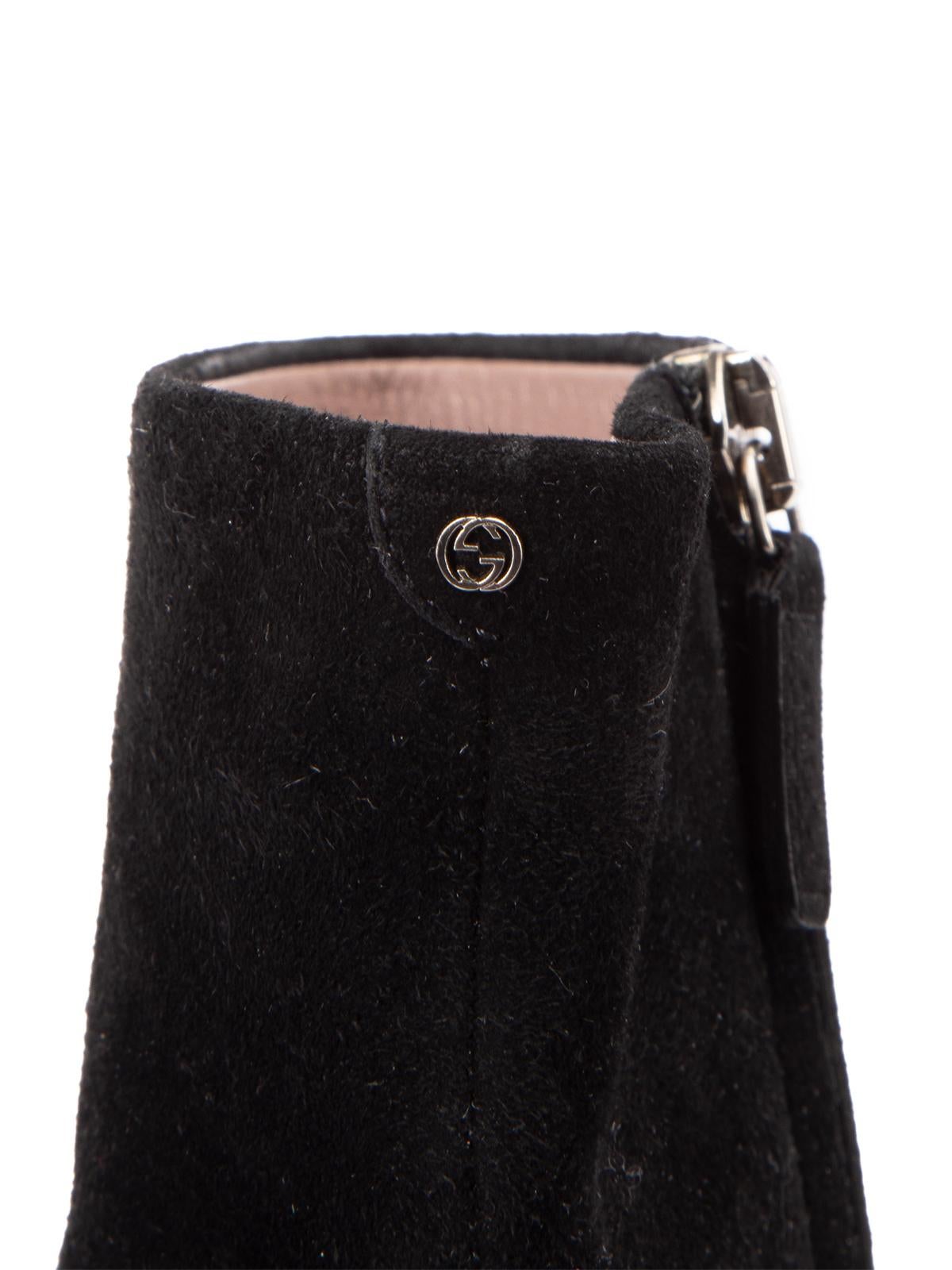 Gucci Schwarz Wildleder Keilabsatzstiefel Größe IT 36 im Angebot 3