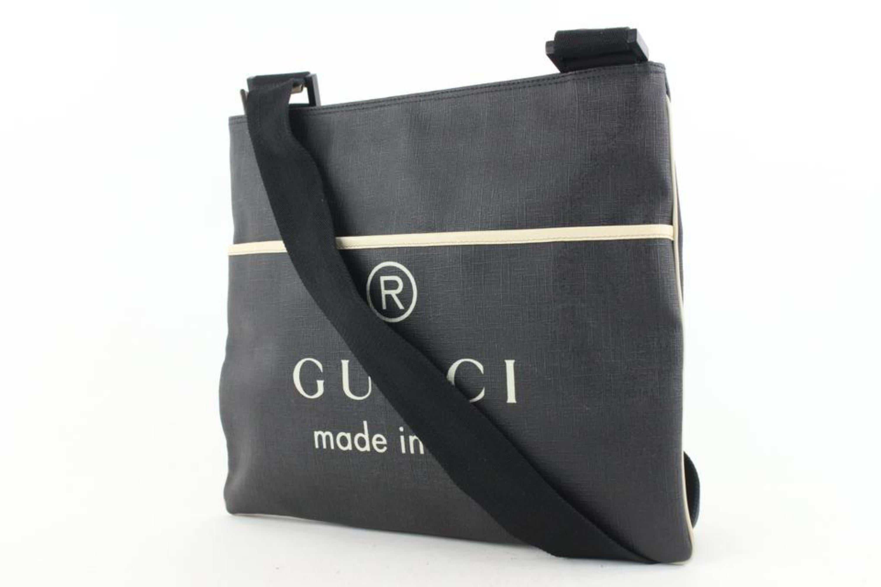 Gucci Black Supreme Trademark Logo Messenger Crossbody Bag 1GG1227
Date Code/Serial Number: 162904 493075
Made In: Italy
Measurements: Length:  13.5