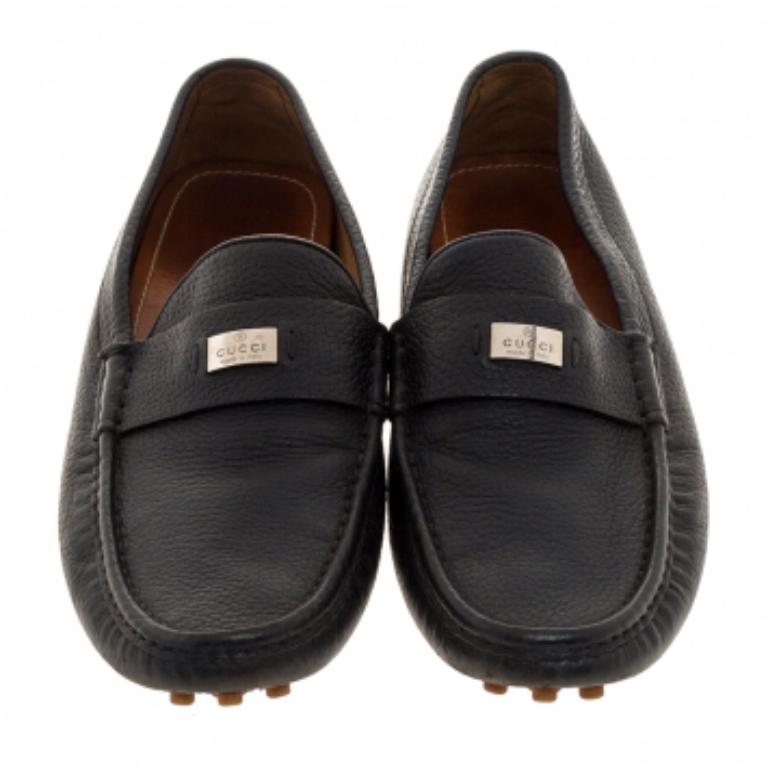 Men's Gucci Black Textured Leather Slip On Loafers Size 41.5 For Sale