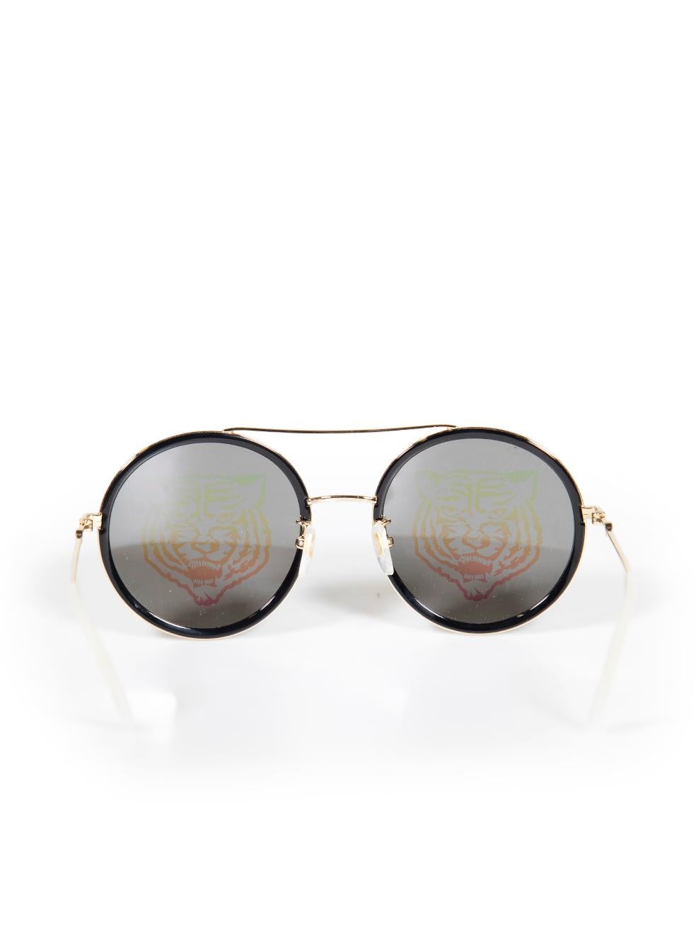 Gucci Schwarze verspiegelte Tiger-Sonnenbrille GG0061S im Zustand „Hervorragend“ im Angebot in London, GB