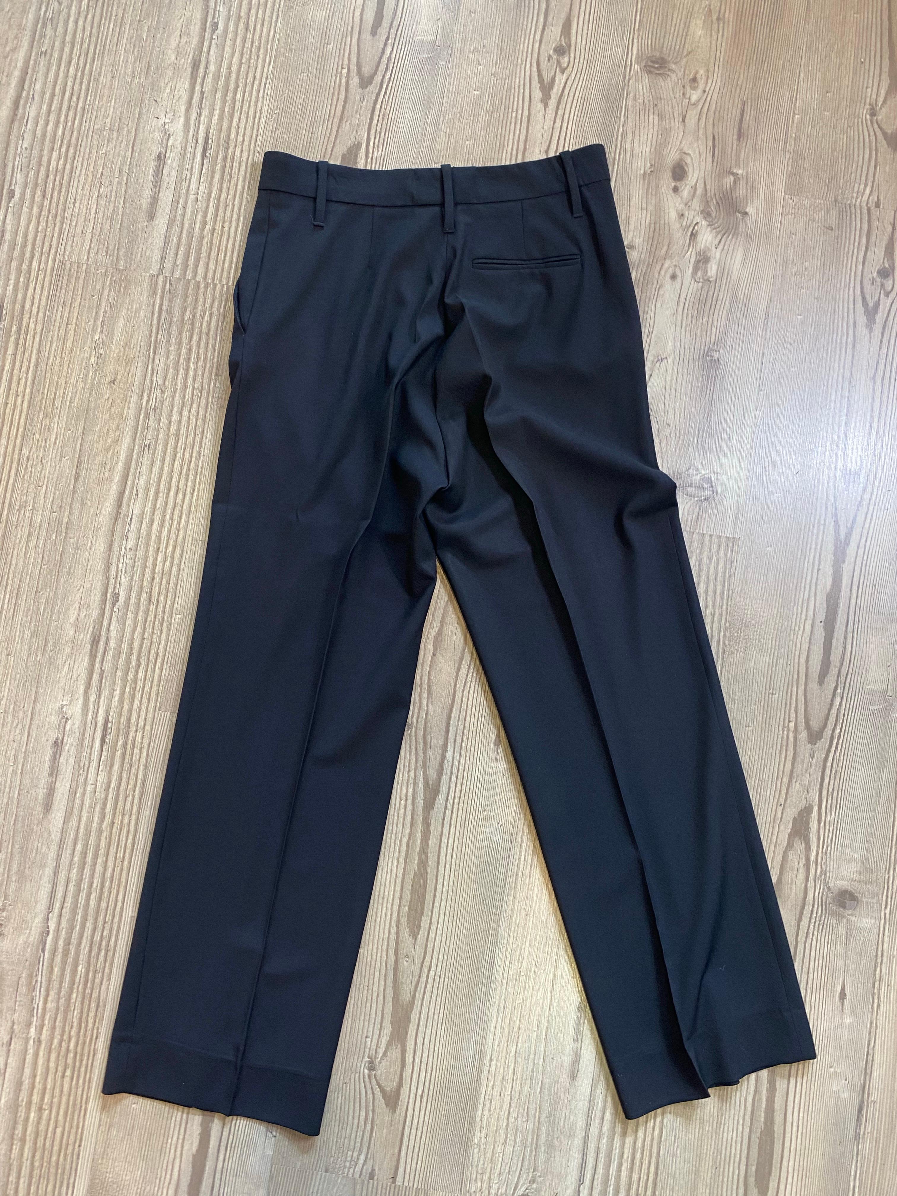 Pantaloni neri dell'uniforme di Gucci. In condizioni ottime in vendita a Carnate, IT