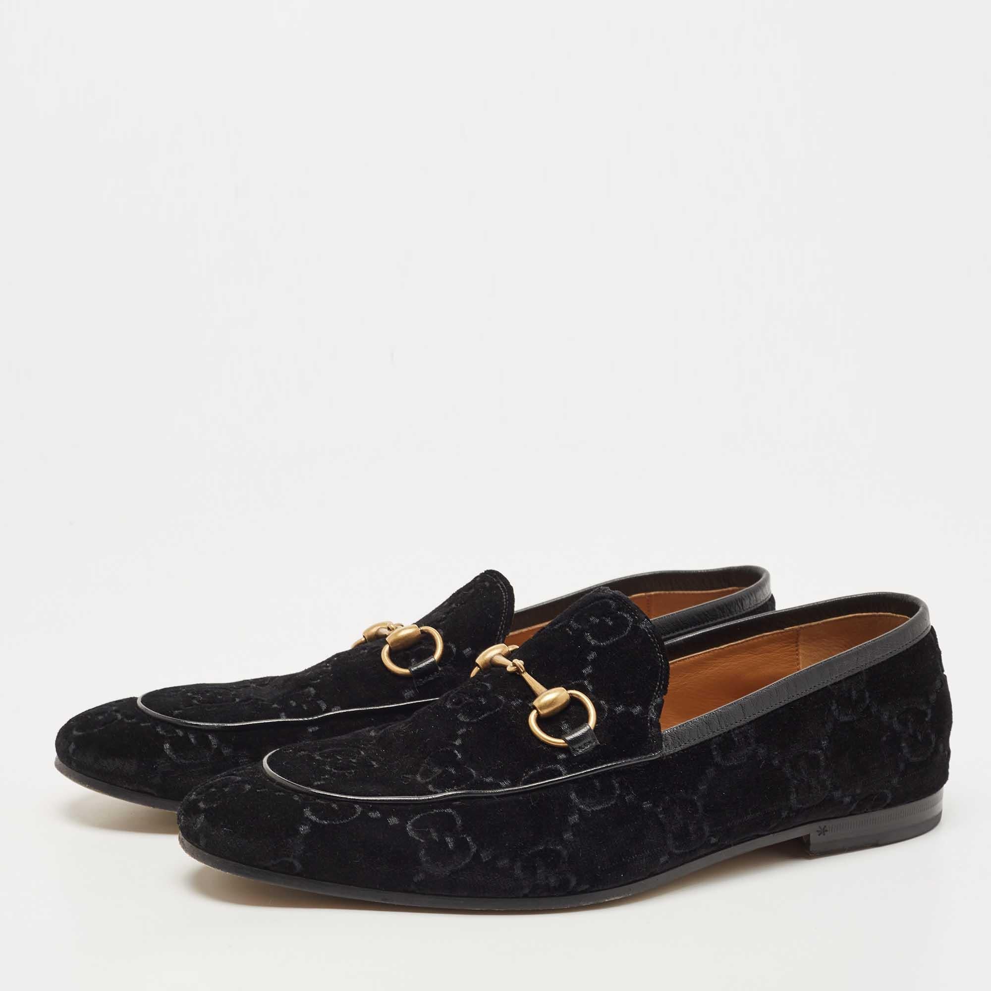 Gucci Black Velvet and Leather Jordaan Loafers Size 44 In Good Condition In Dubai, Al Qouz 2