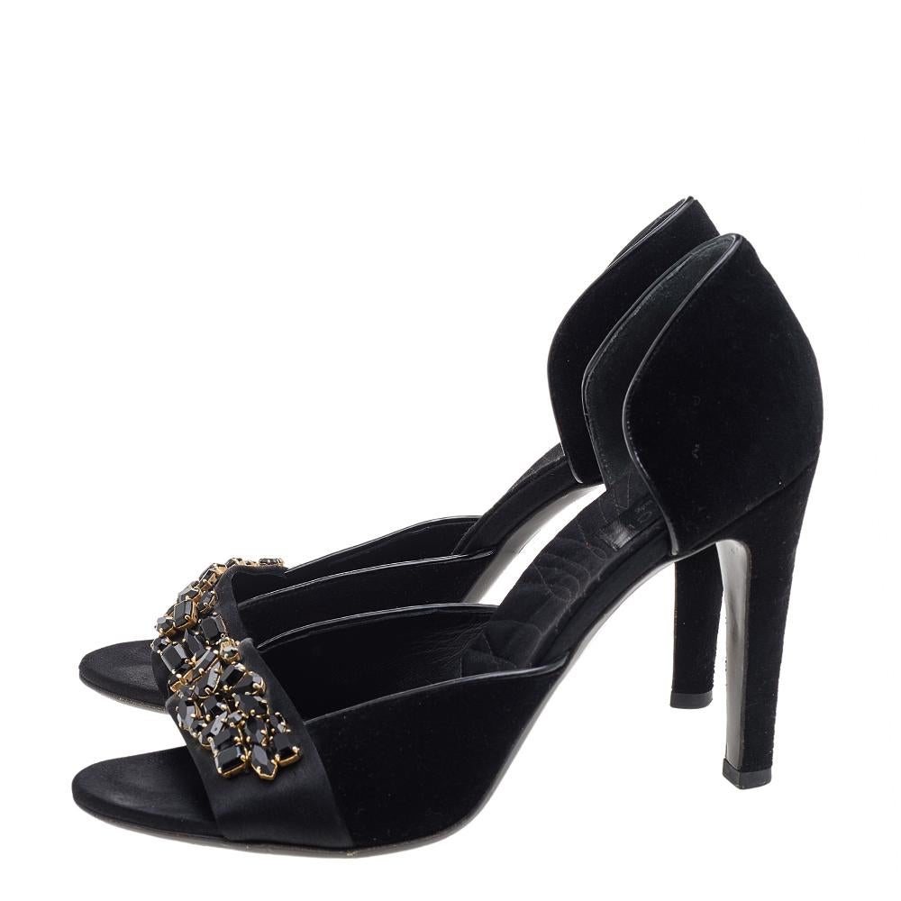 Gucci Black Velvet And Satin Embellished Open Toe D'orsay Pumps Size 41 In Good Condition In Dubai, Al Qouz 2