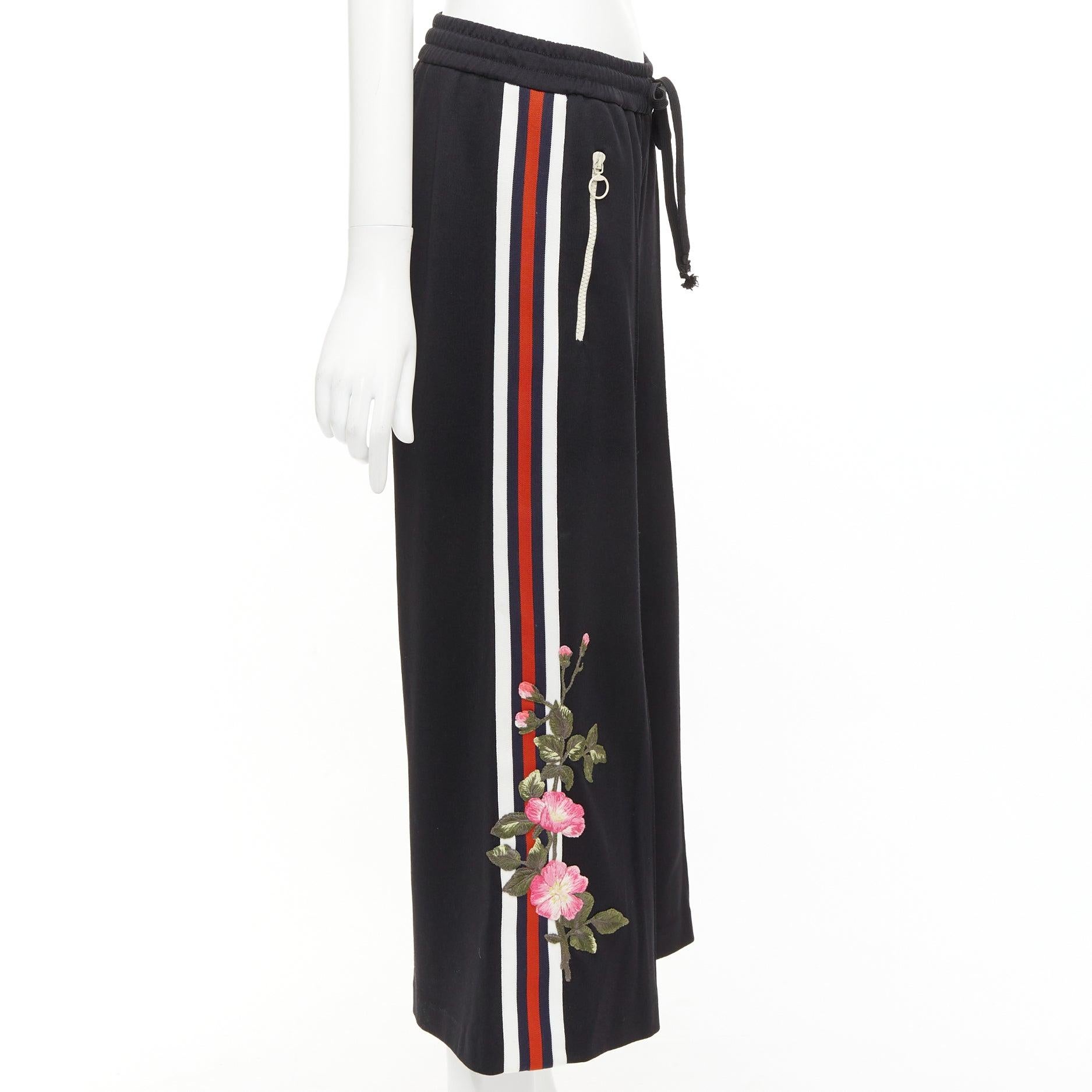 GUCCI black webbing floral patch zip pocket wide leg joggers In Good Condition For Sale In Hong Kong, NT