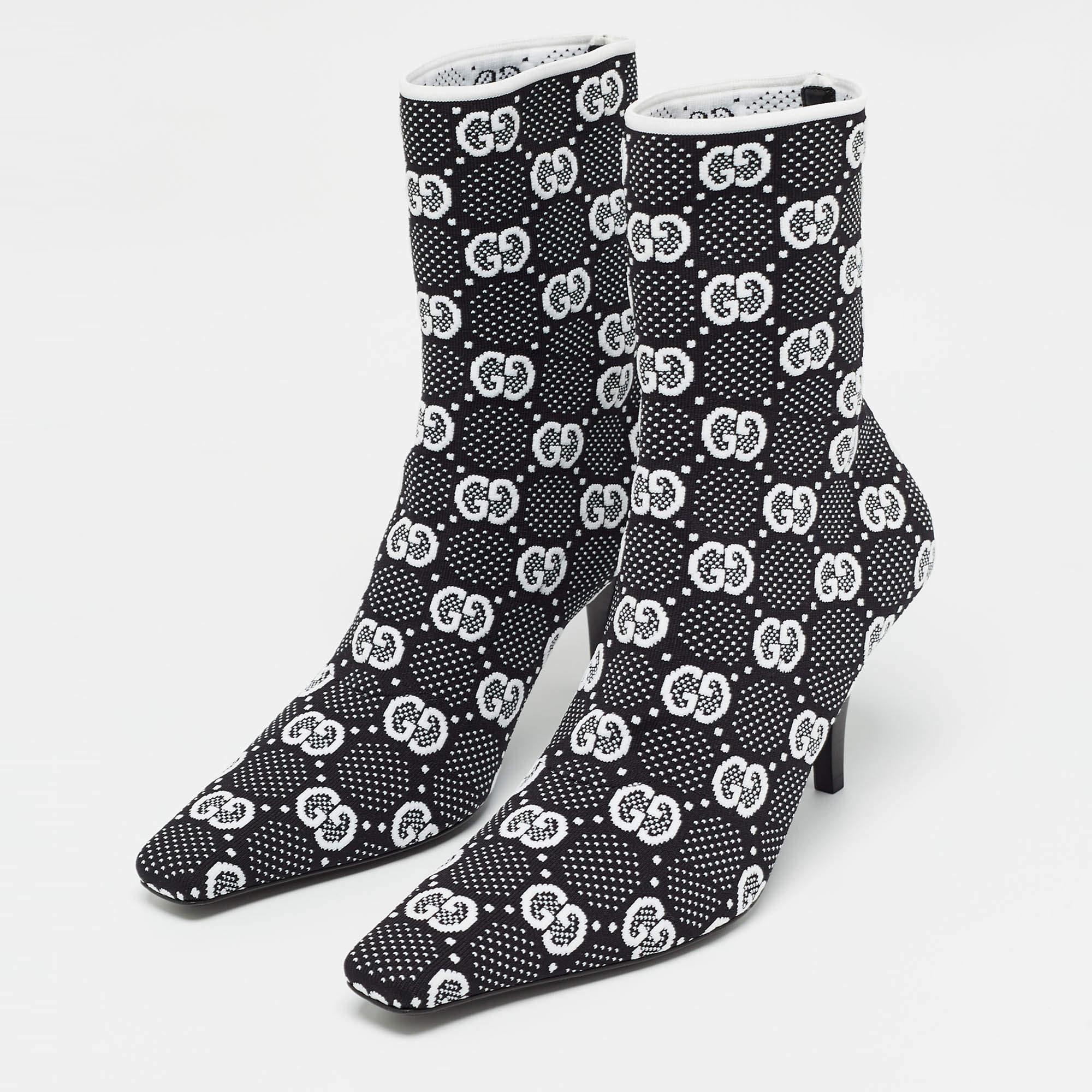 Gucci Black/White GG Knit Fabric Sock Ankle Boots Size 39.5 For Sale 2