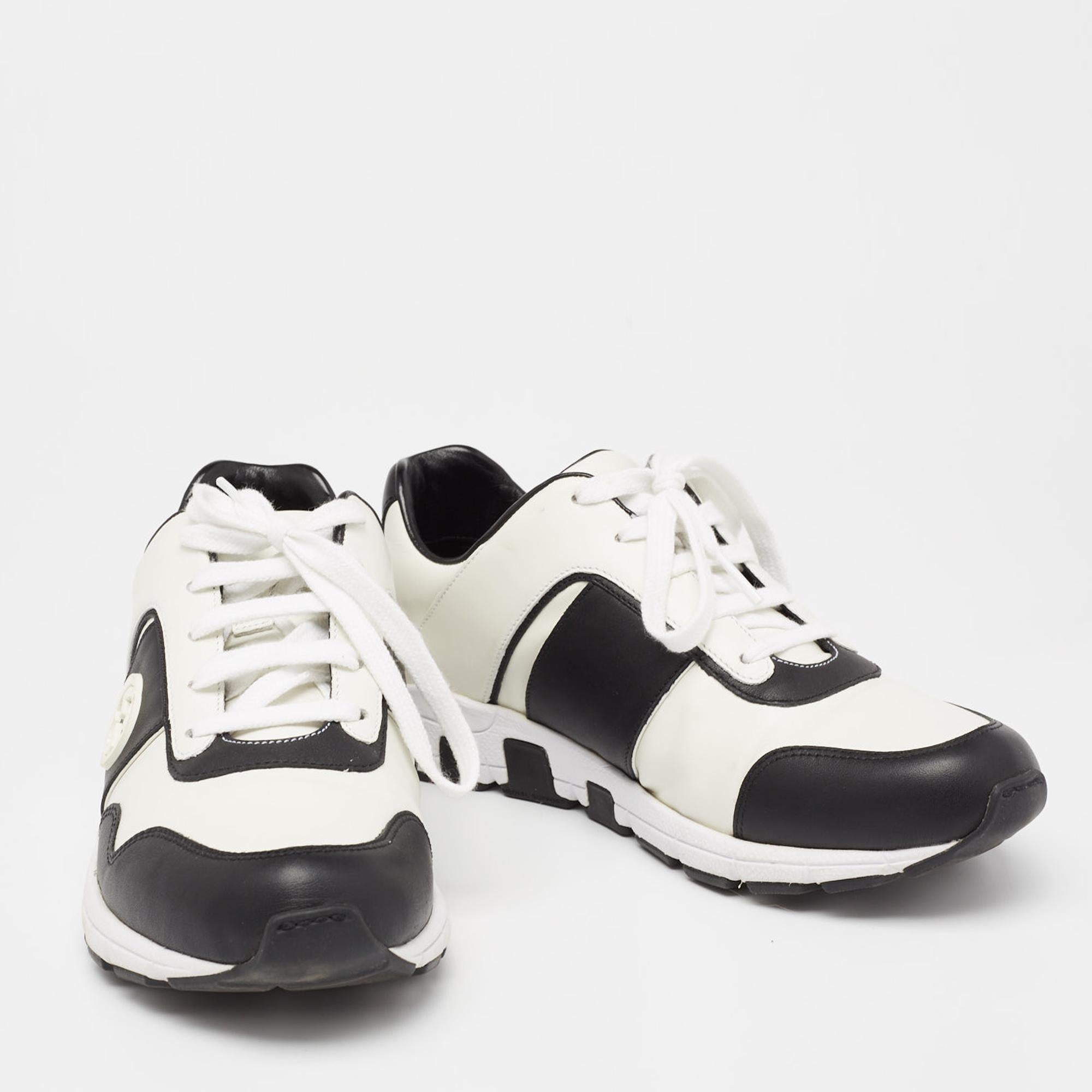 Gucci Black White Leather Interlocking GG Lace Up Low Top Sneakers Size 38.5