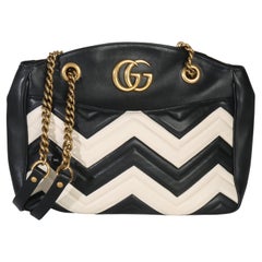 Gucci Black White Matelasse Medium GG Marmont Chain Tote