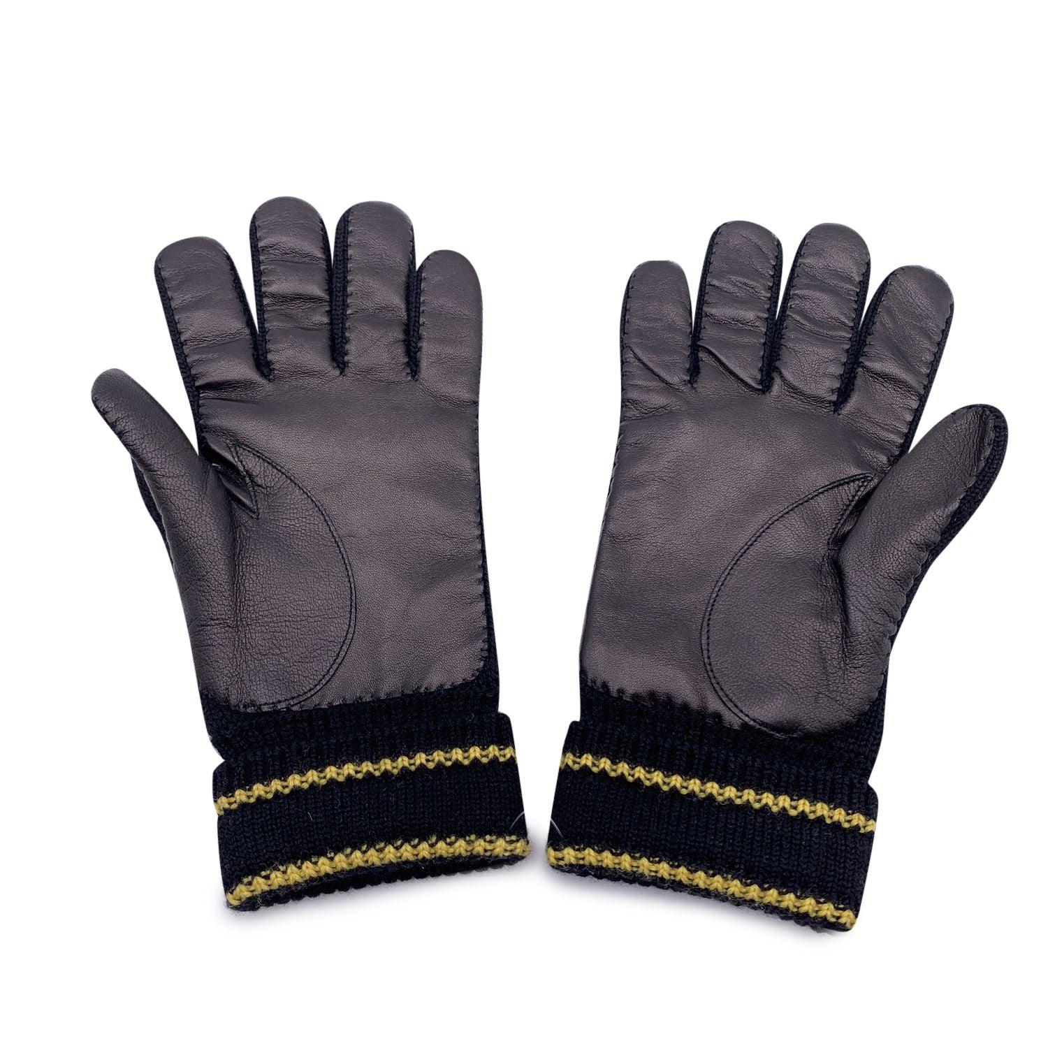 Gucci Black Wool and Leather Unisex Logo Knit Gloves Size M In Good Condition For Sale In Rome, Rome