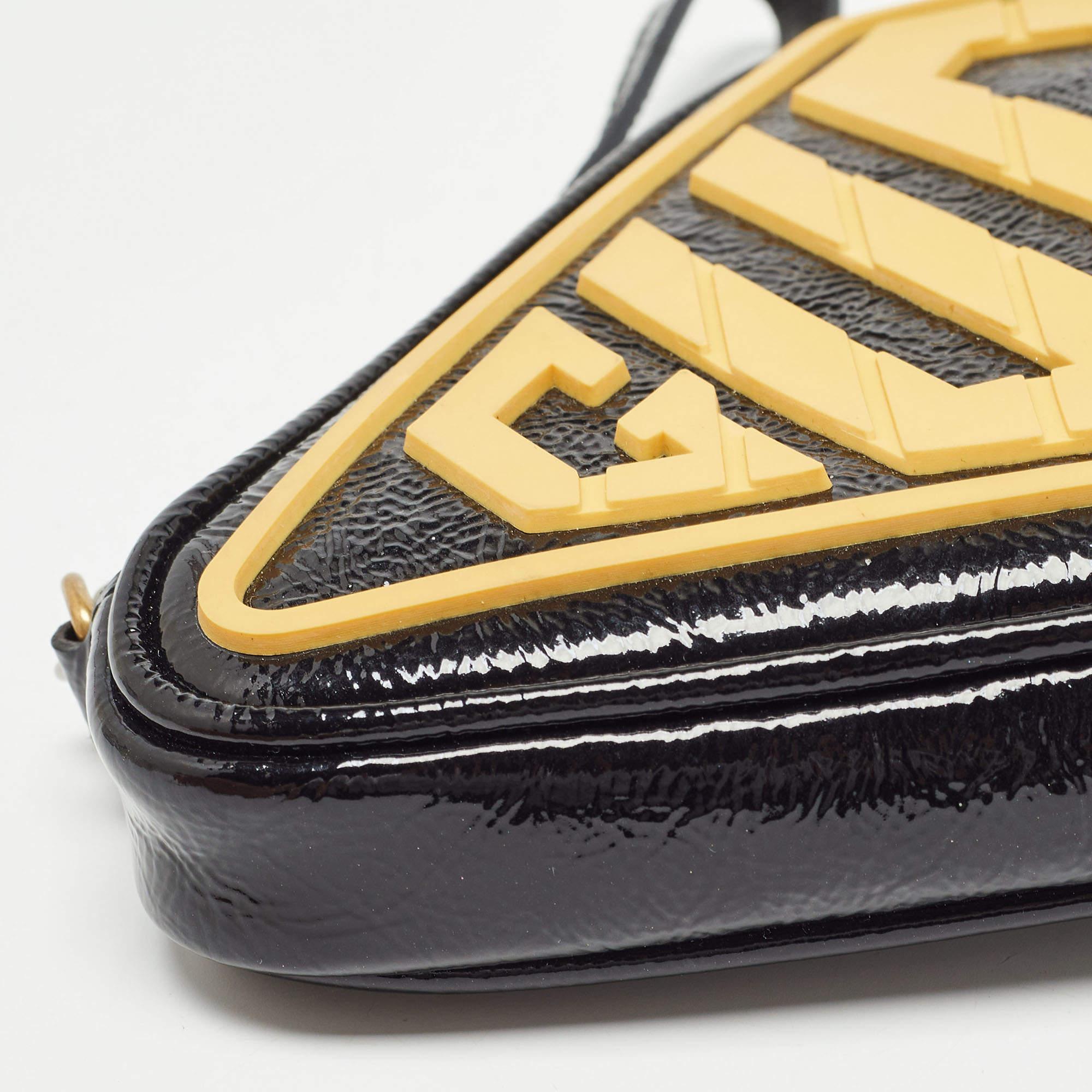 Gucci Black/Yellow Patent Leather and Rubber Game Patch Wristlet Clutch 5