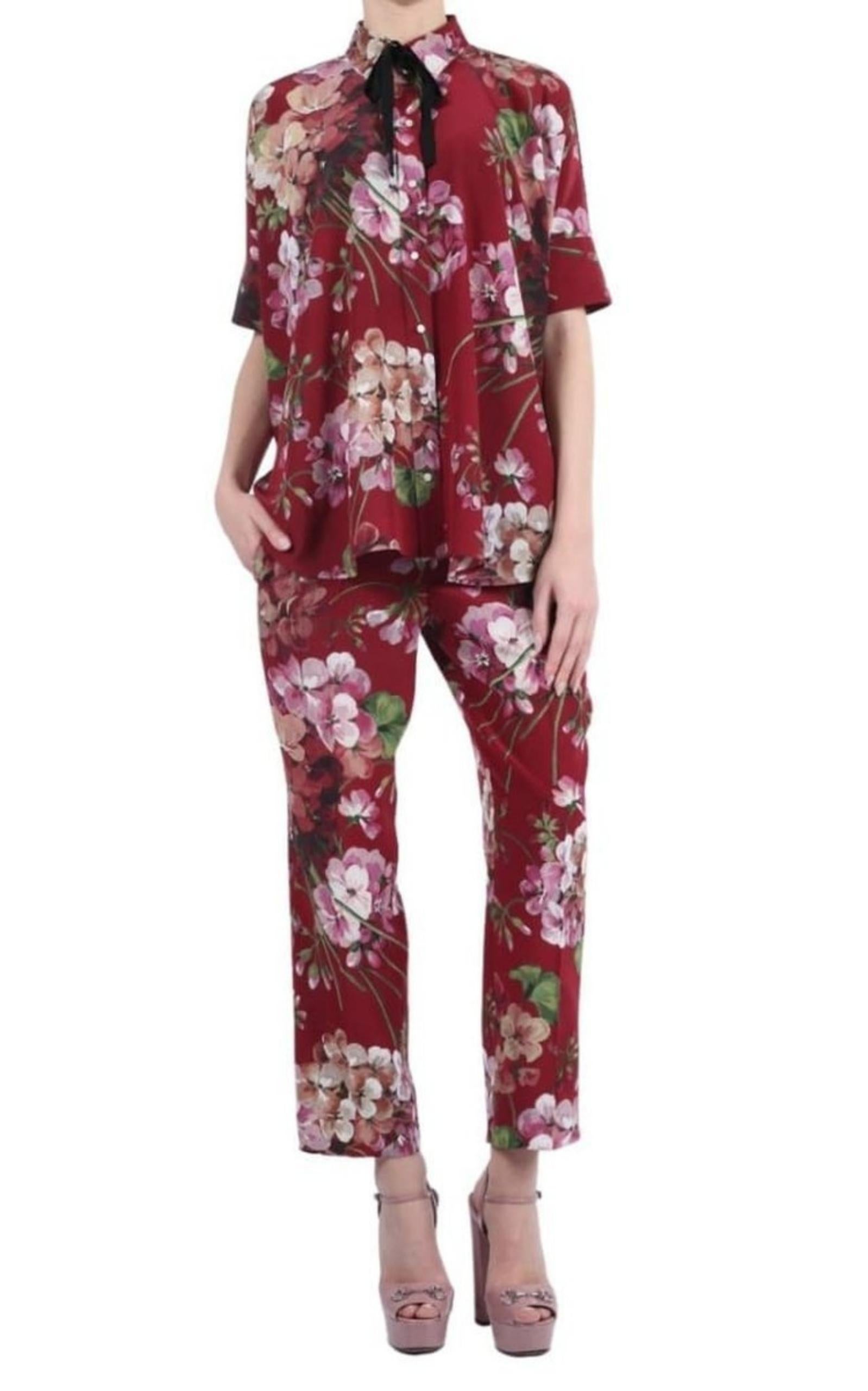 Gucci Blooms imprimé pyjama bourgogne en soie IT 36 US 0 Neuf - En vente à Brossard, QC